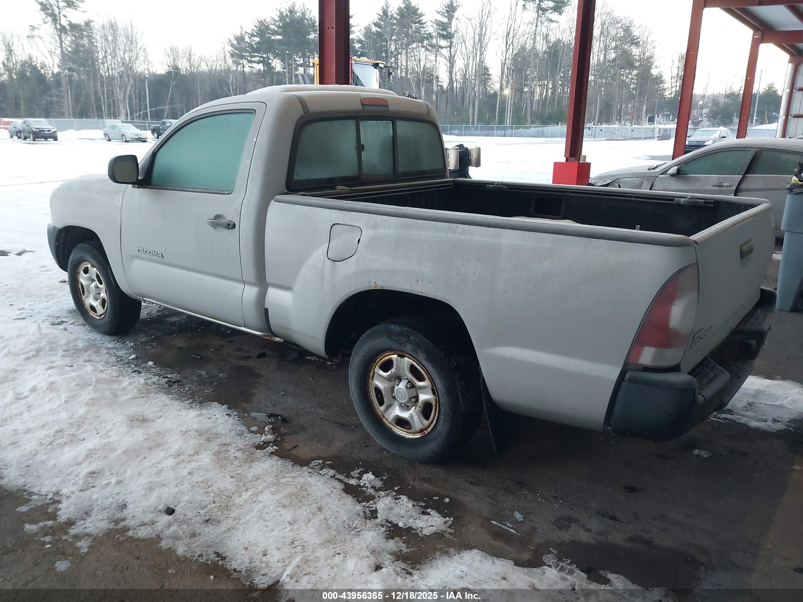 TOYOTA TACOMA image 3