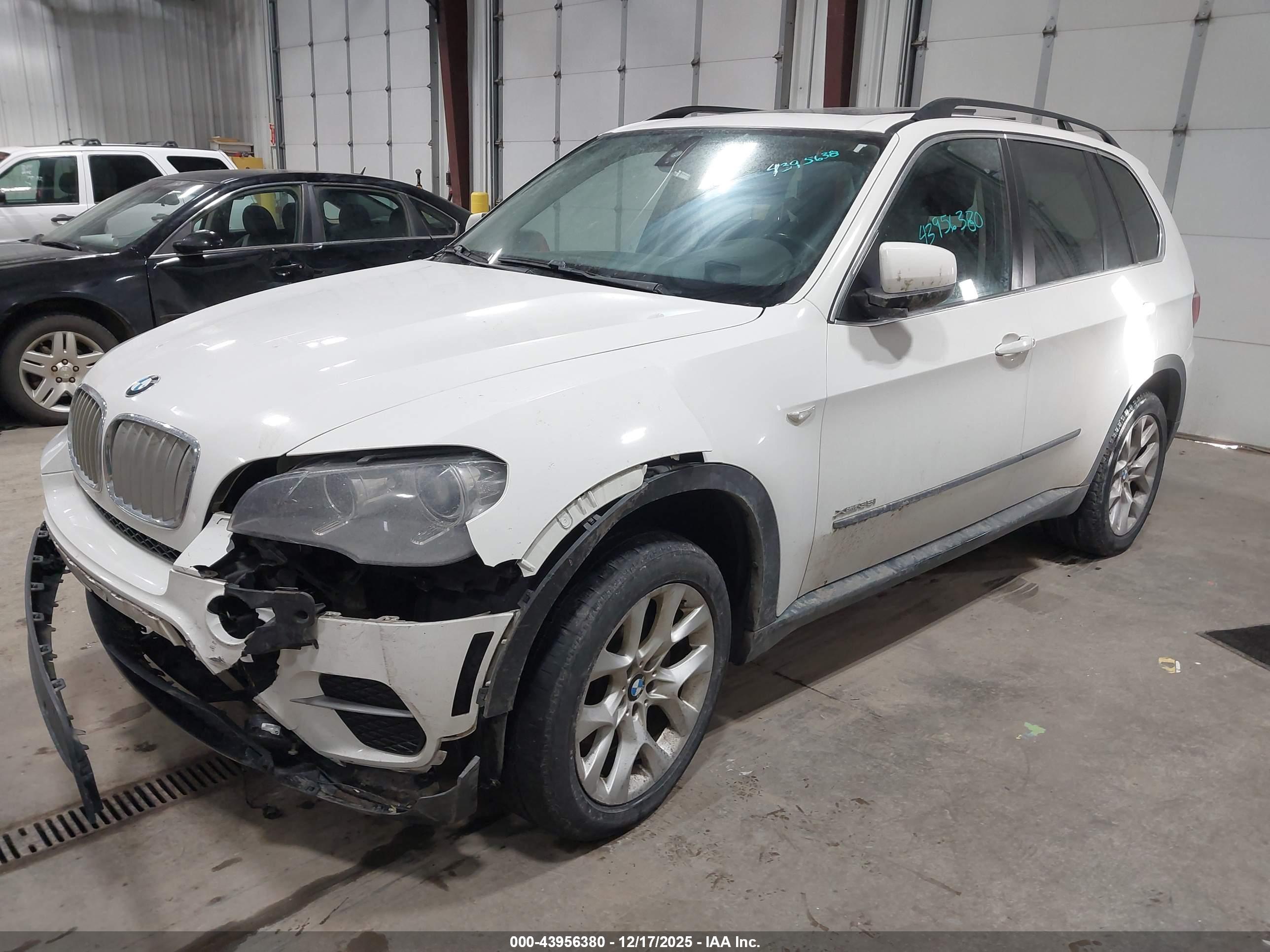 BMW X5 image 2