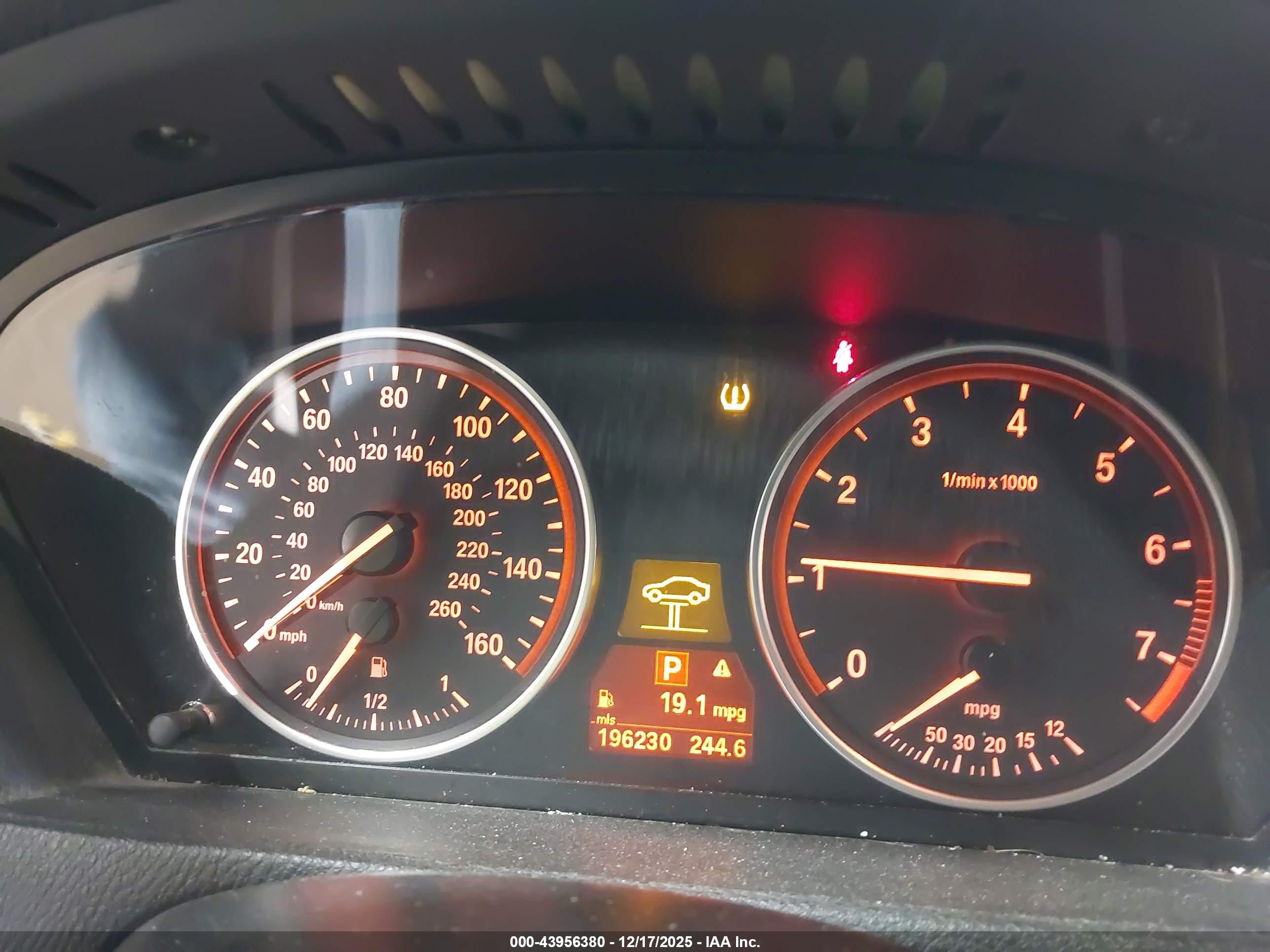 BMW X5 image 7
