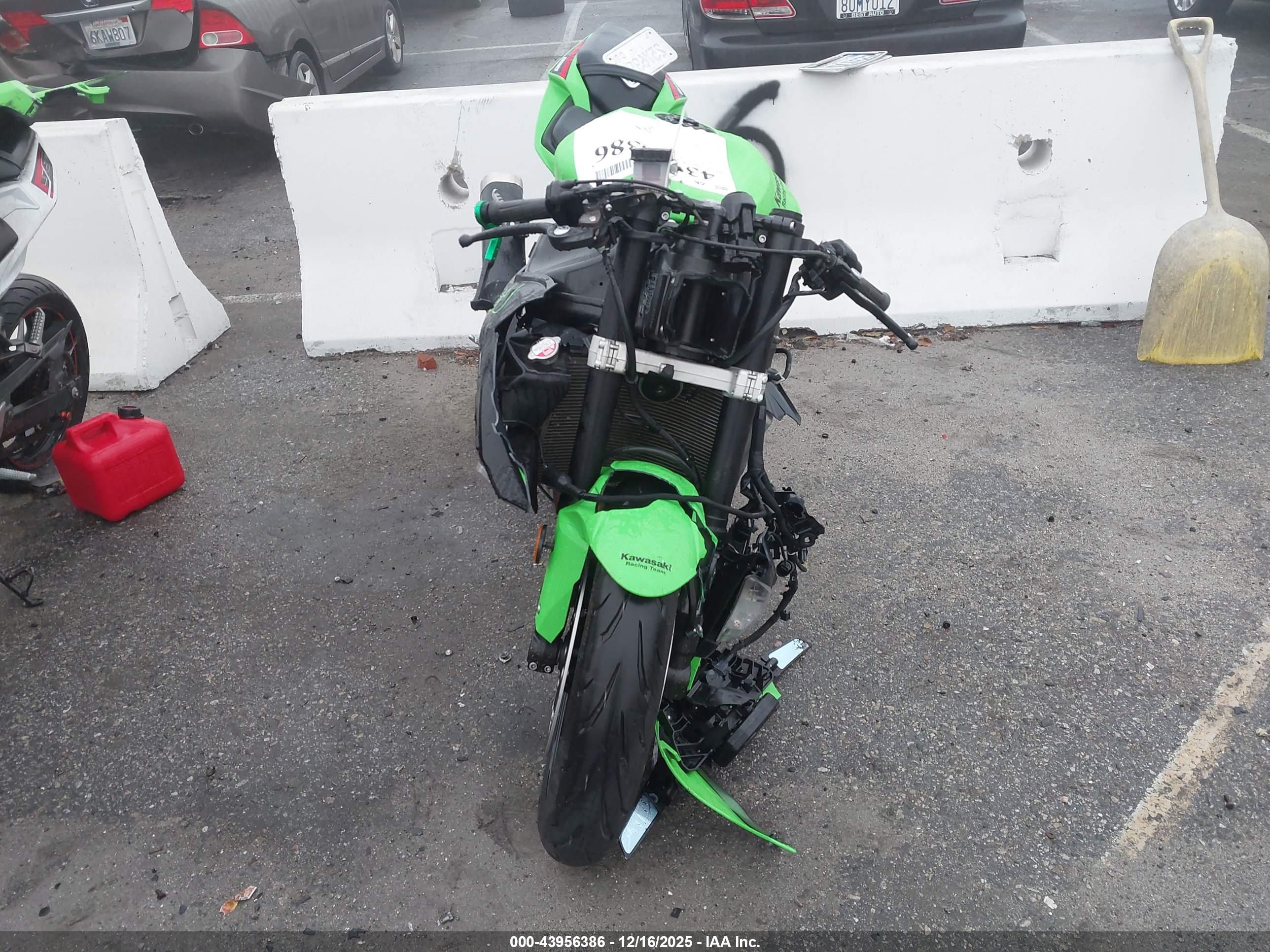 KAWASAKI ZX636 image 5