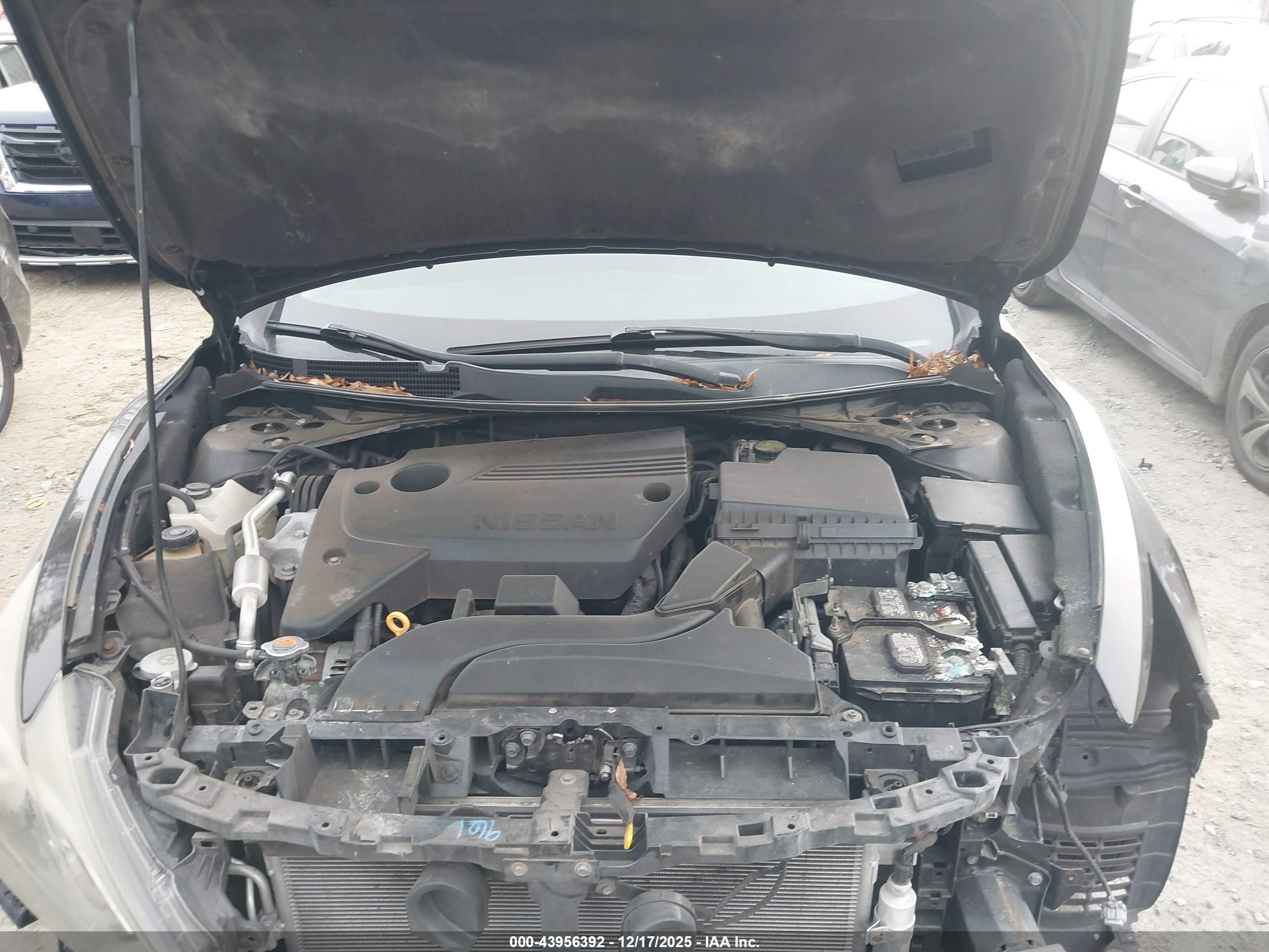 NISSAN ALTIMA image 10