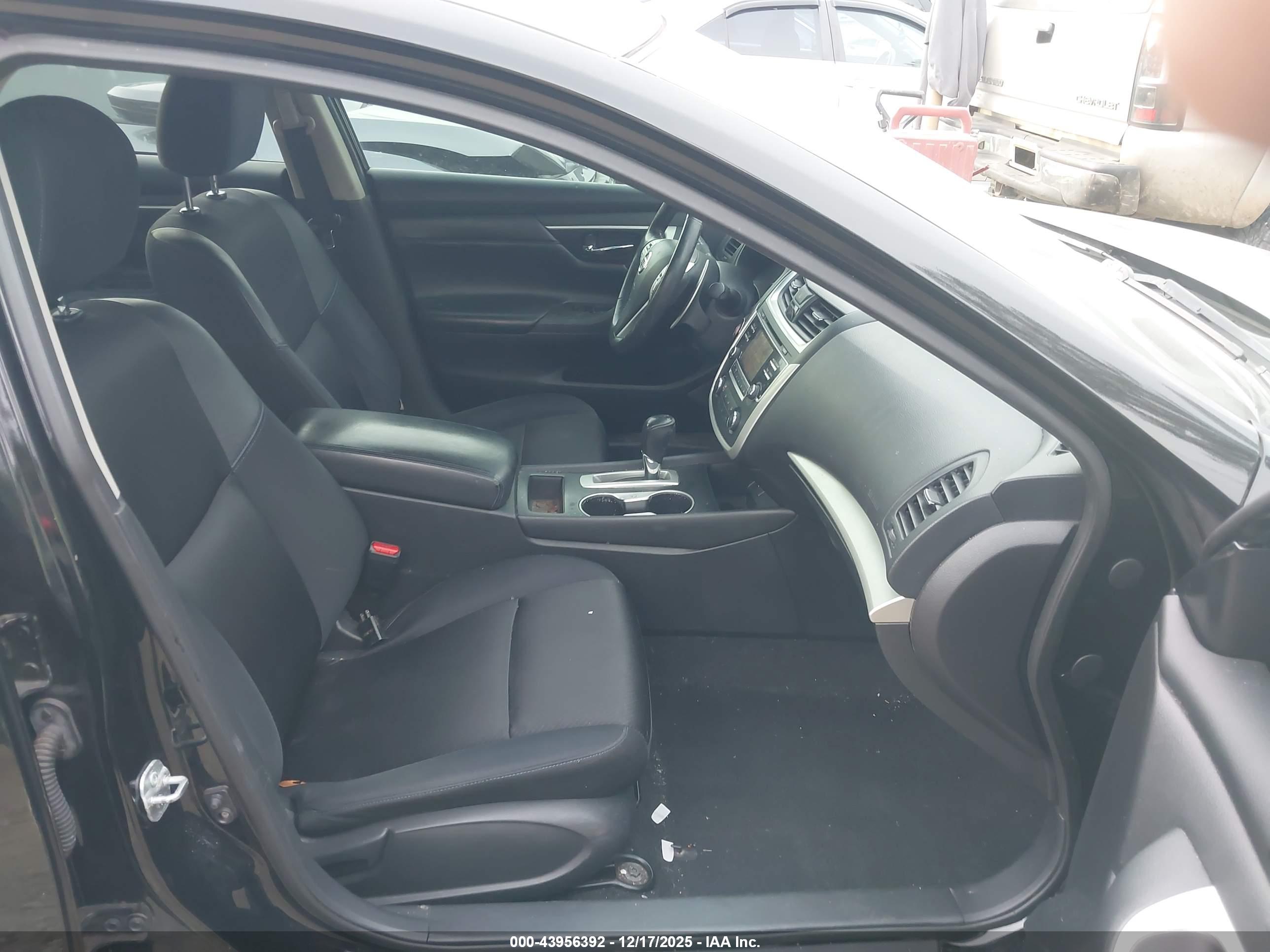 NISSAN ALTIMA image 5