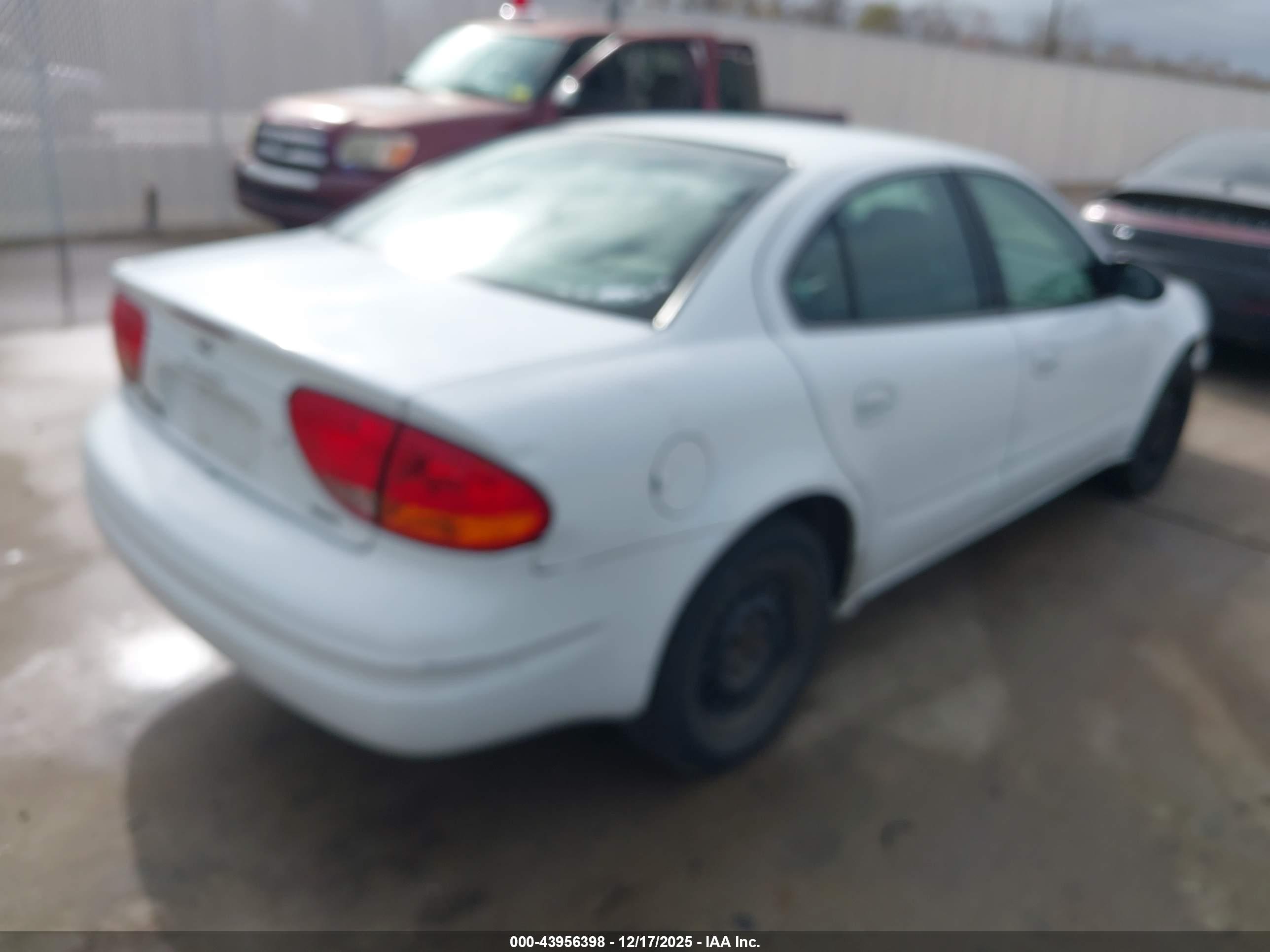 OLDSMOBILE ALERO image 4