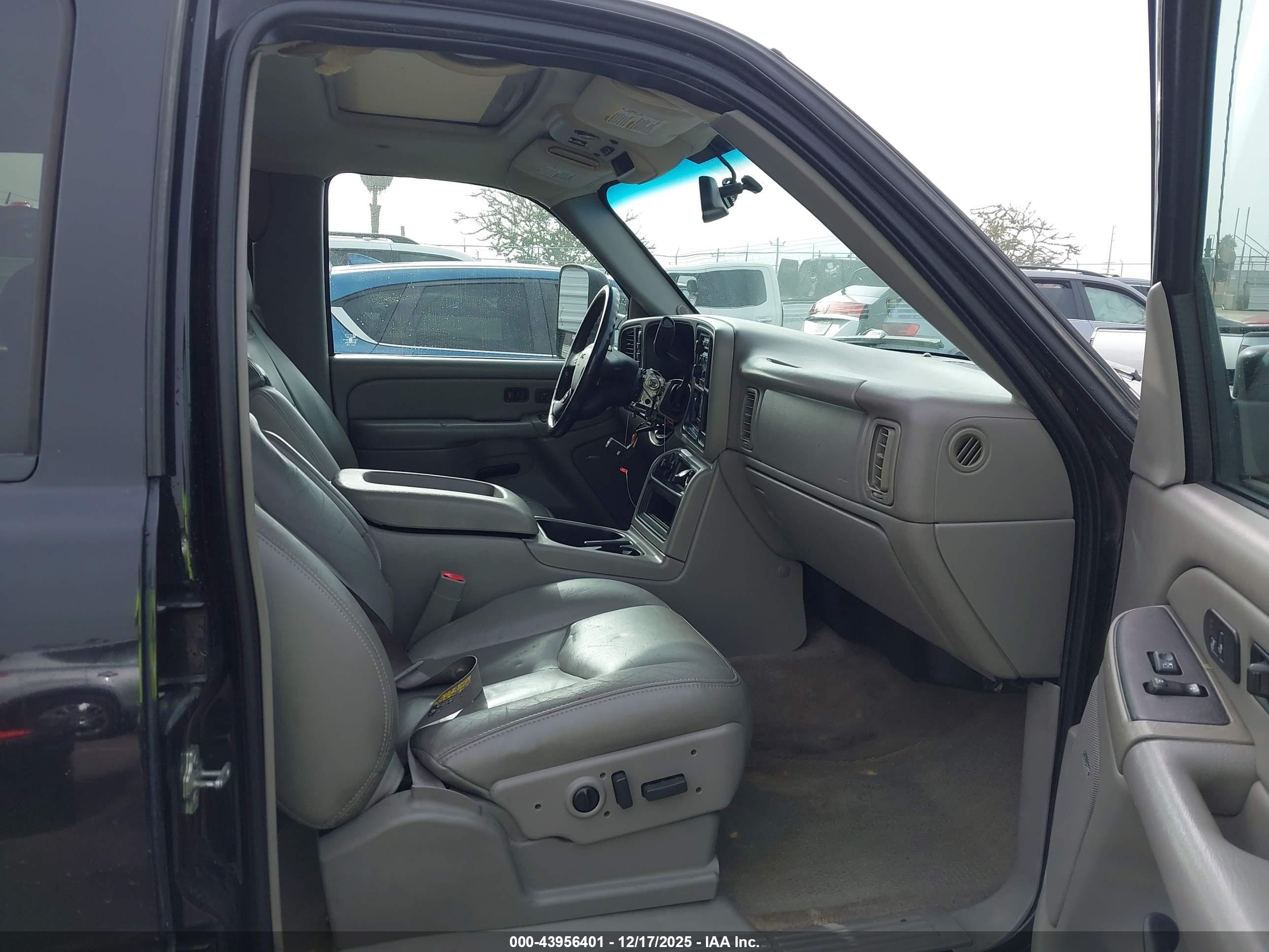 GMC SIERRA image 5