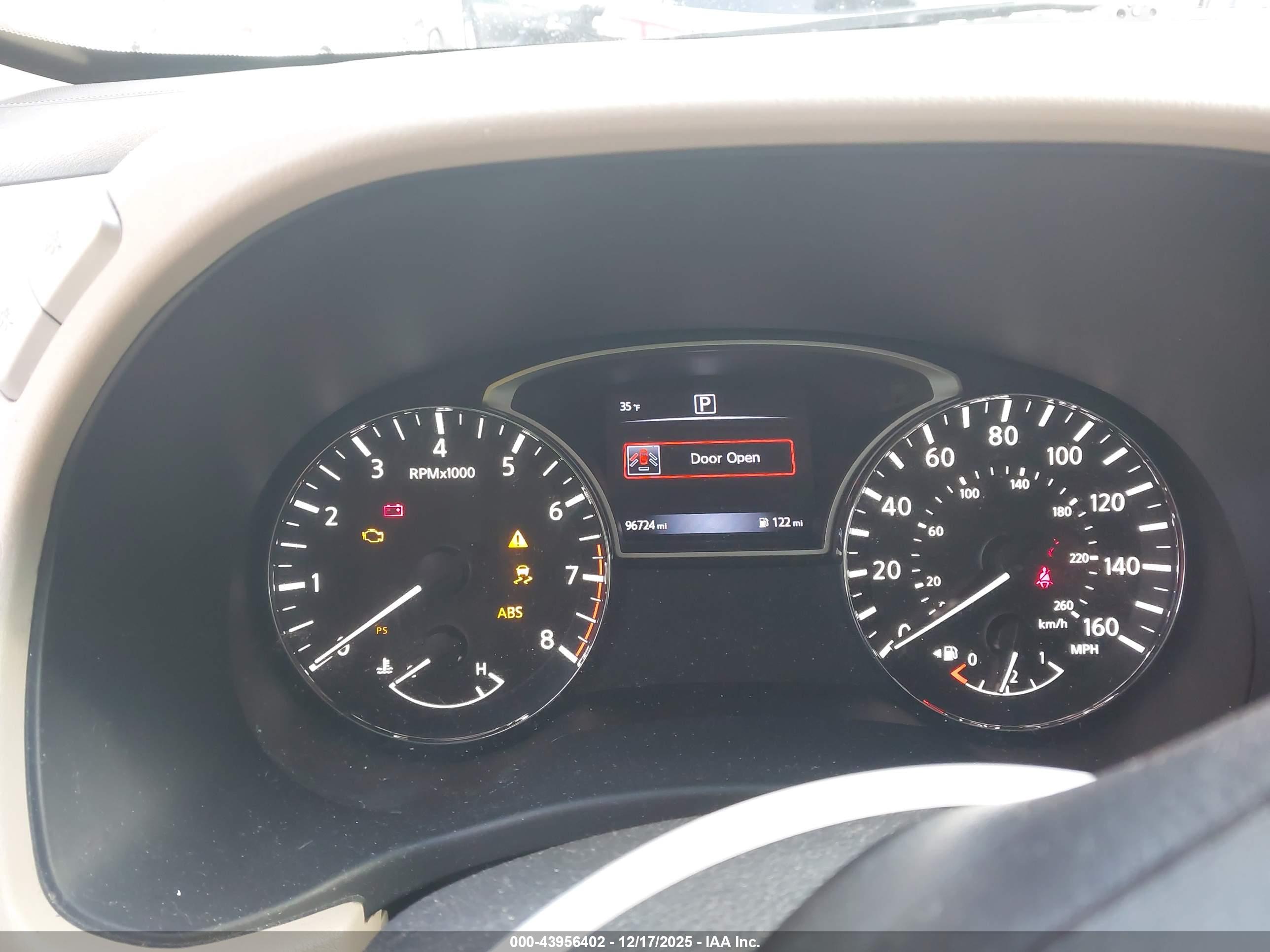 NISSAN PATHFINDER image 7