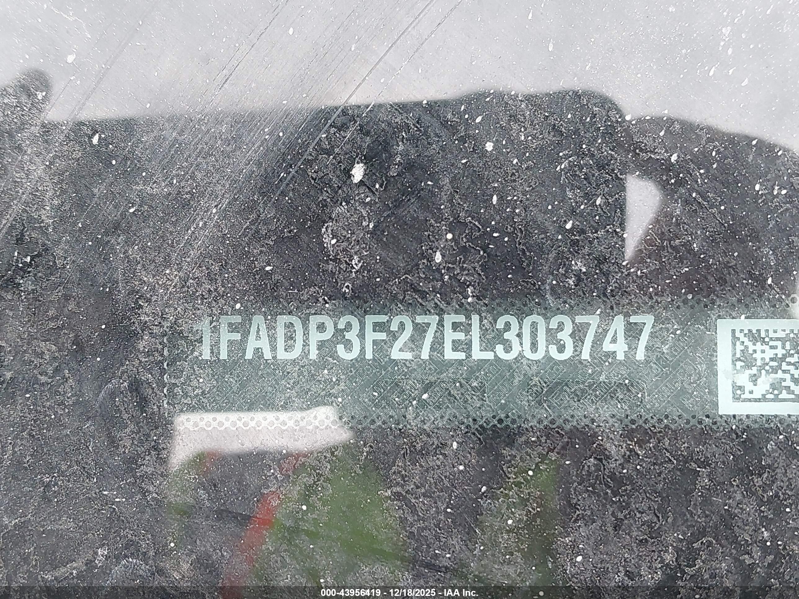 FORD FOCUS image 9