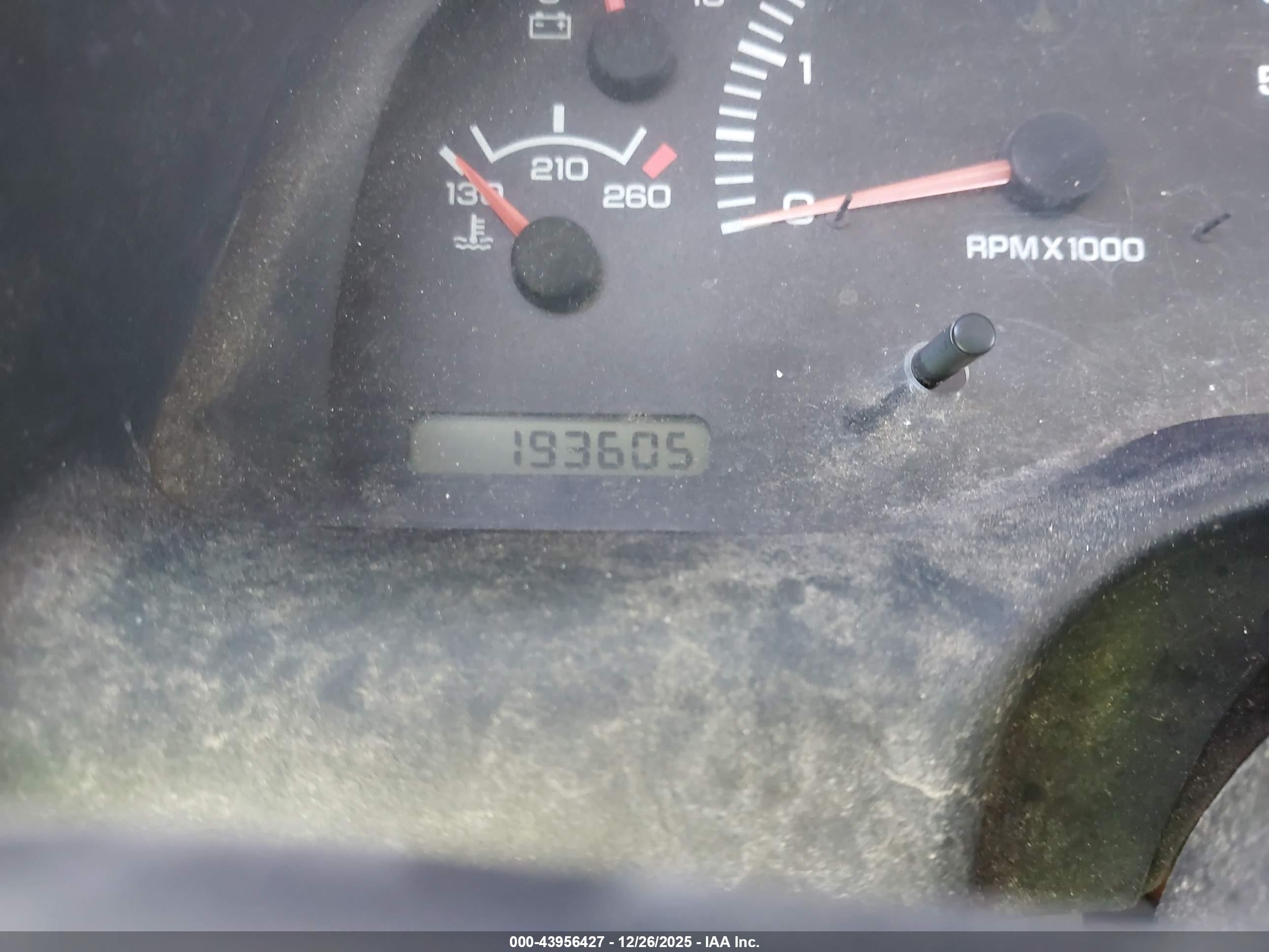 DODGE RAM image 7