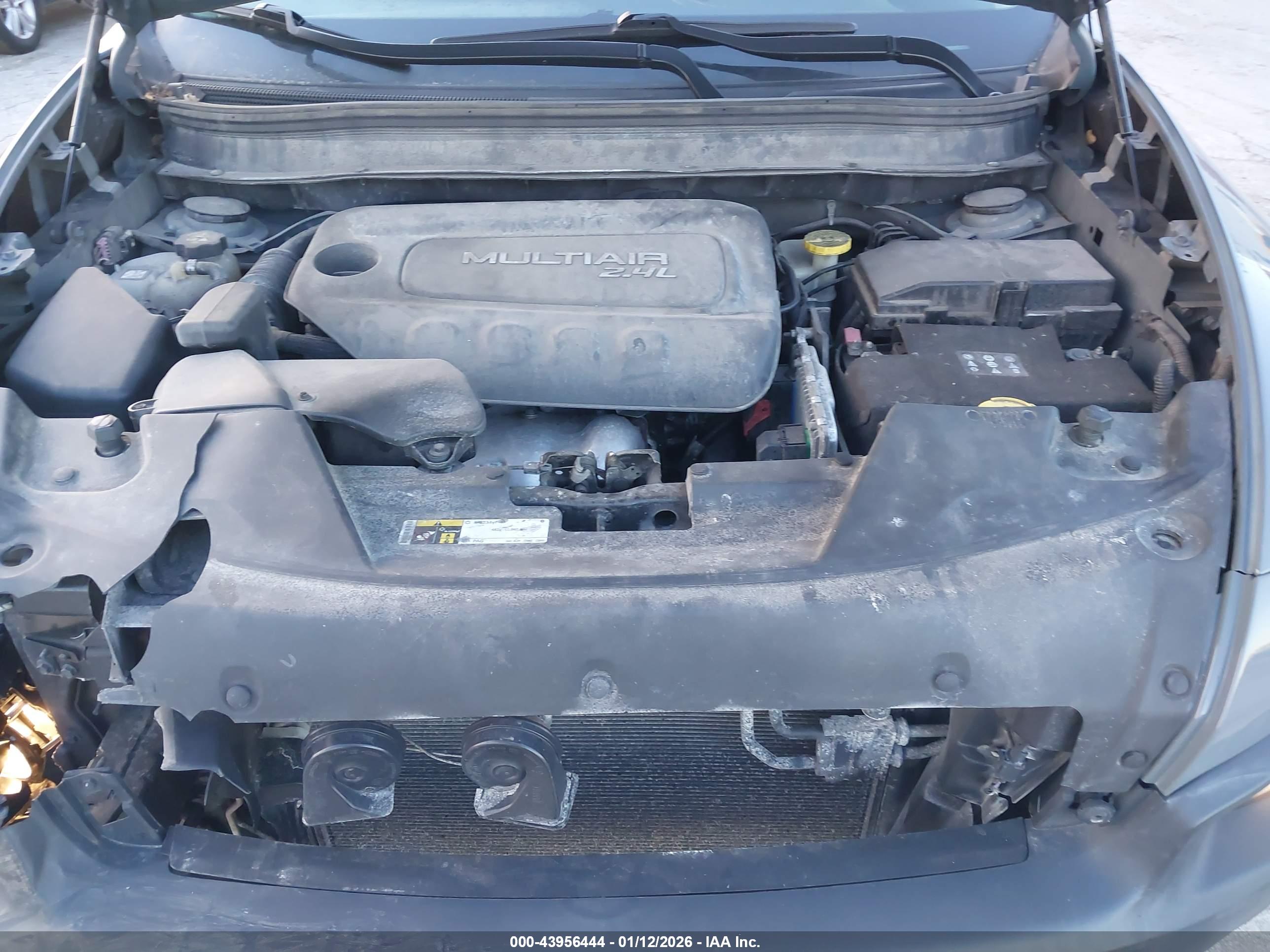 JEEP CHEROKEE image 10