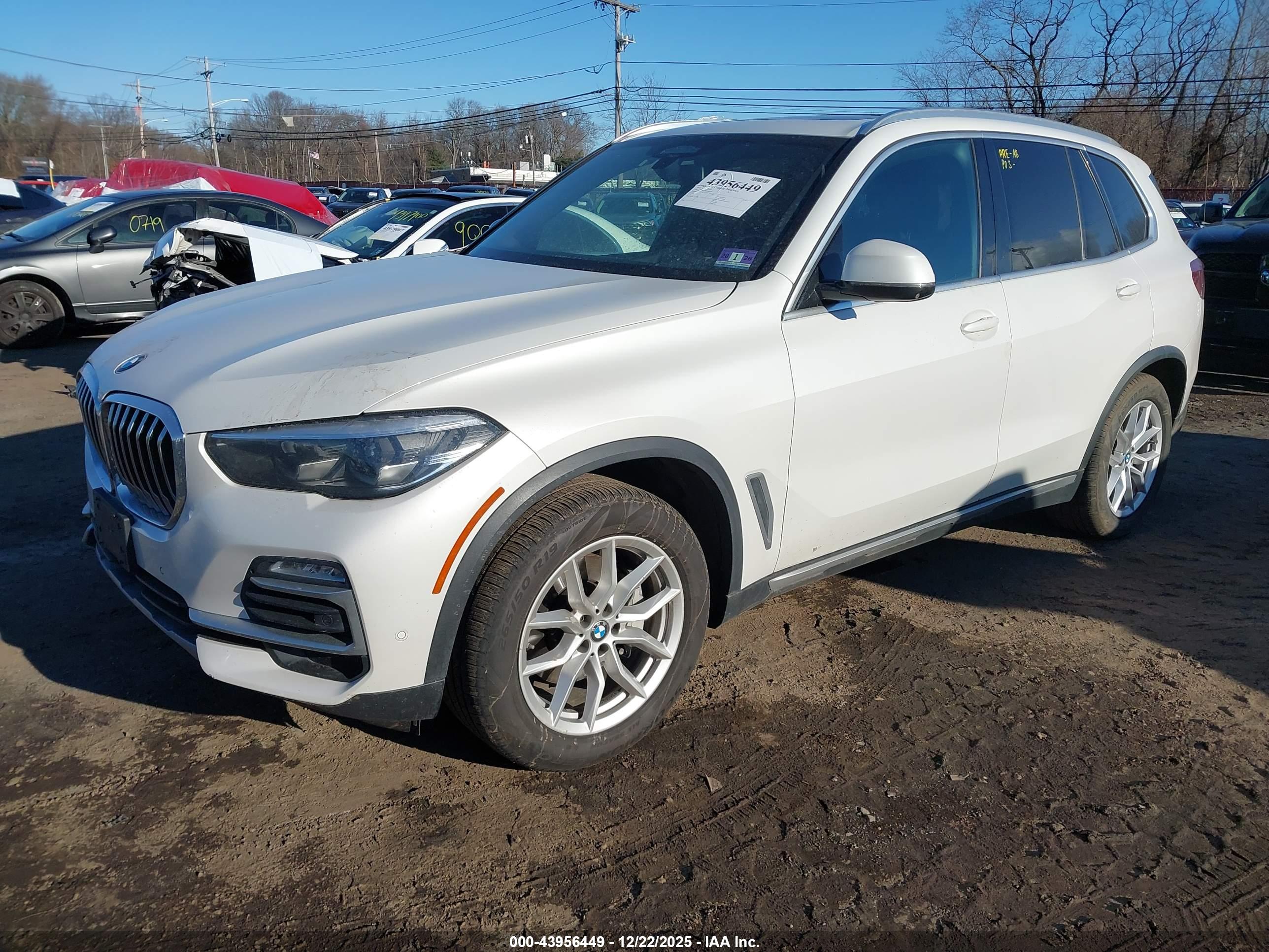 BMW X5 image 2