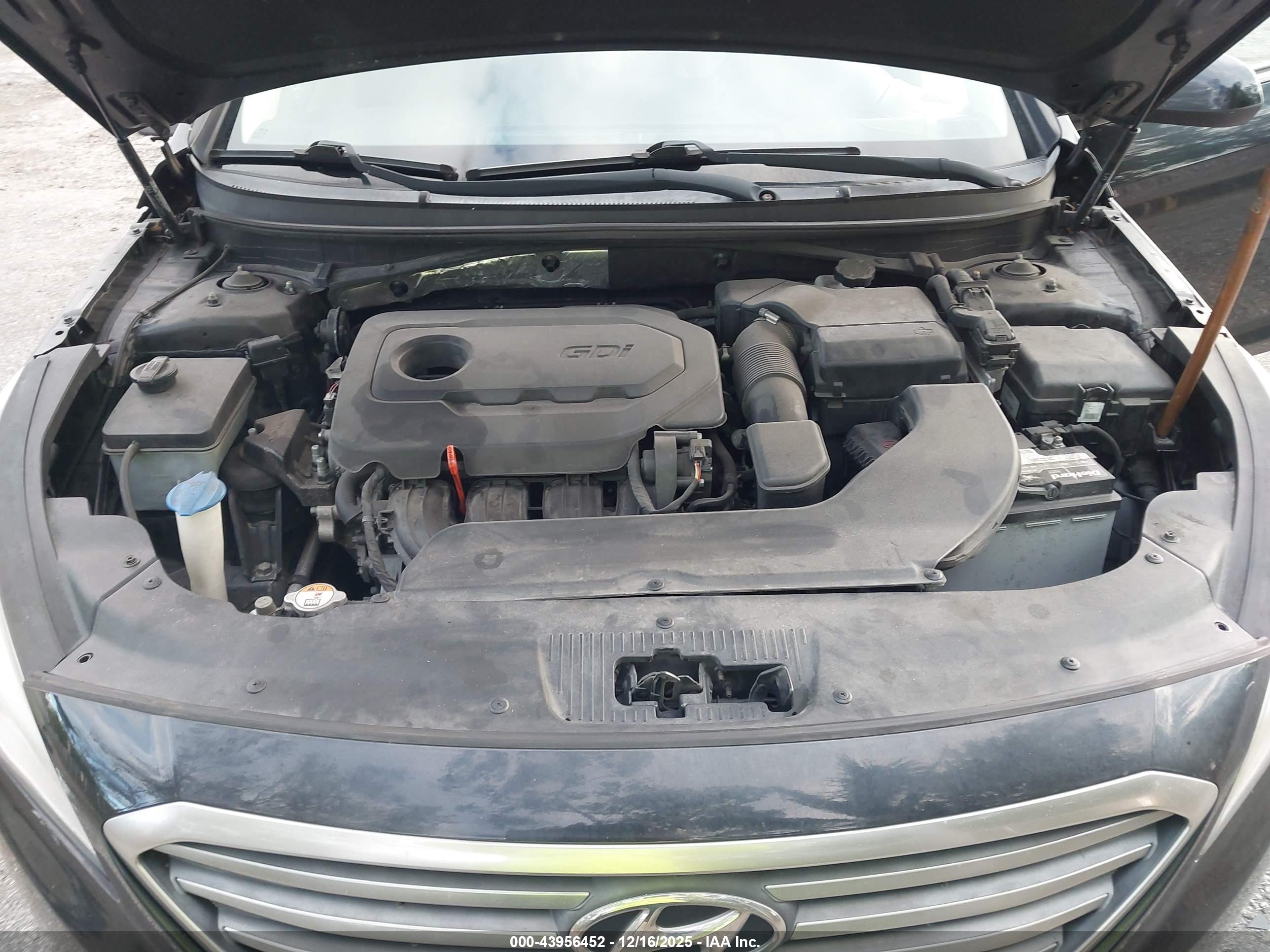 HYUNDAI SONATA image 10