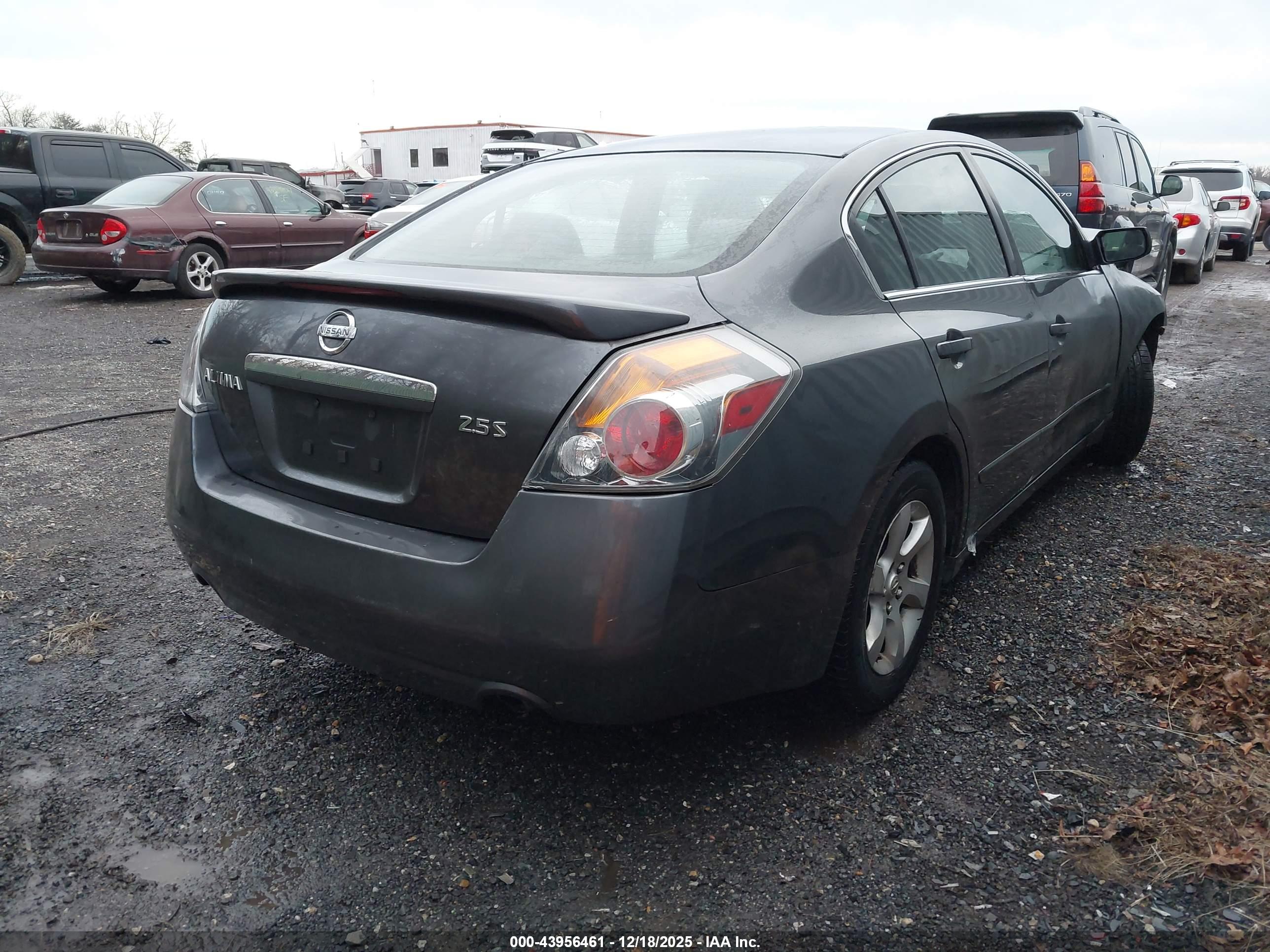 NISSAN ALTIMA image 4