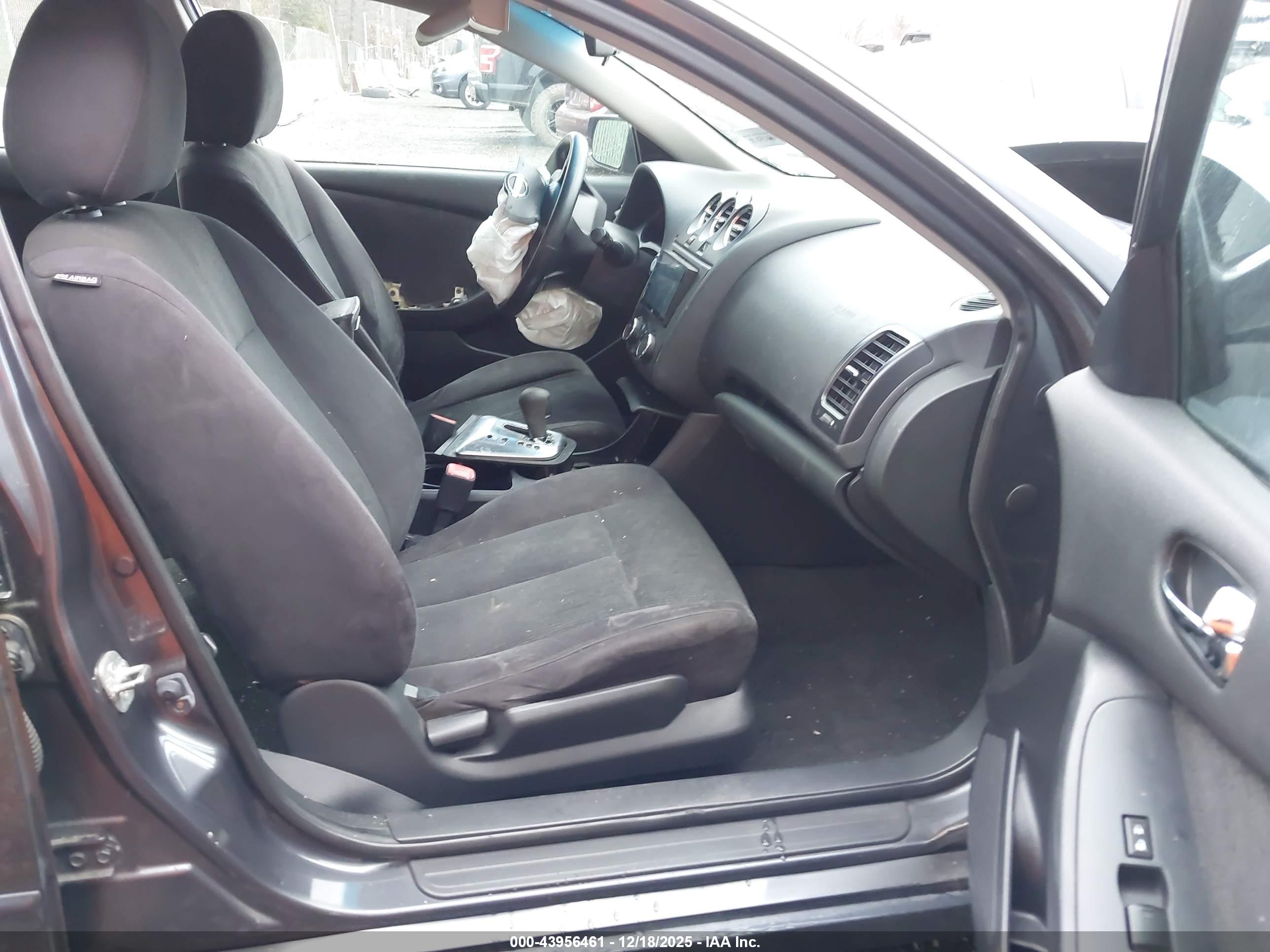 NISSAN ALTIMA image 5