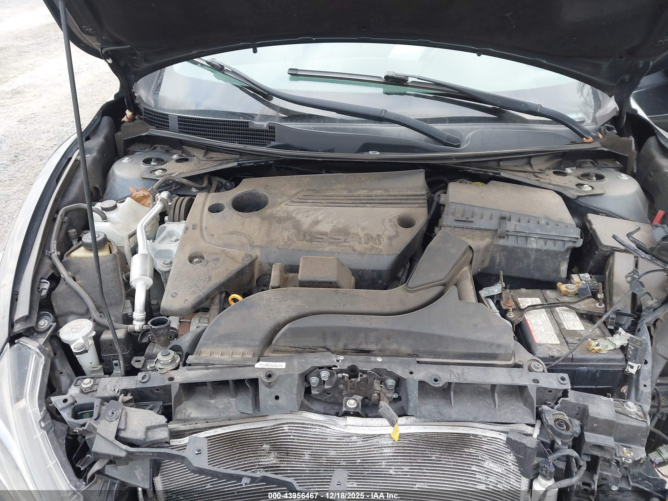 NISSAN ALTIMA image 10