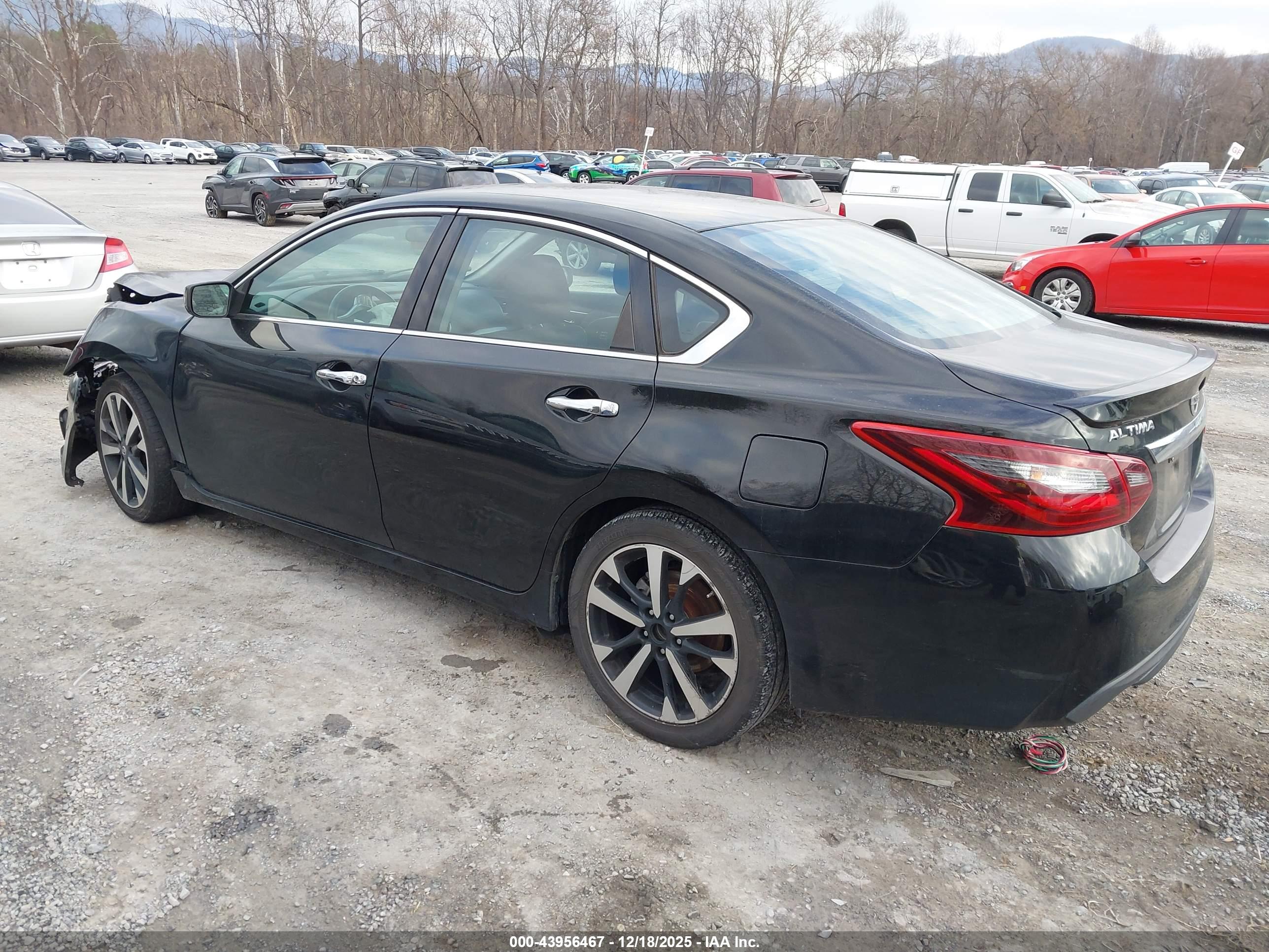 NISSAN ALTIMA image 3