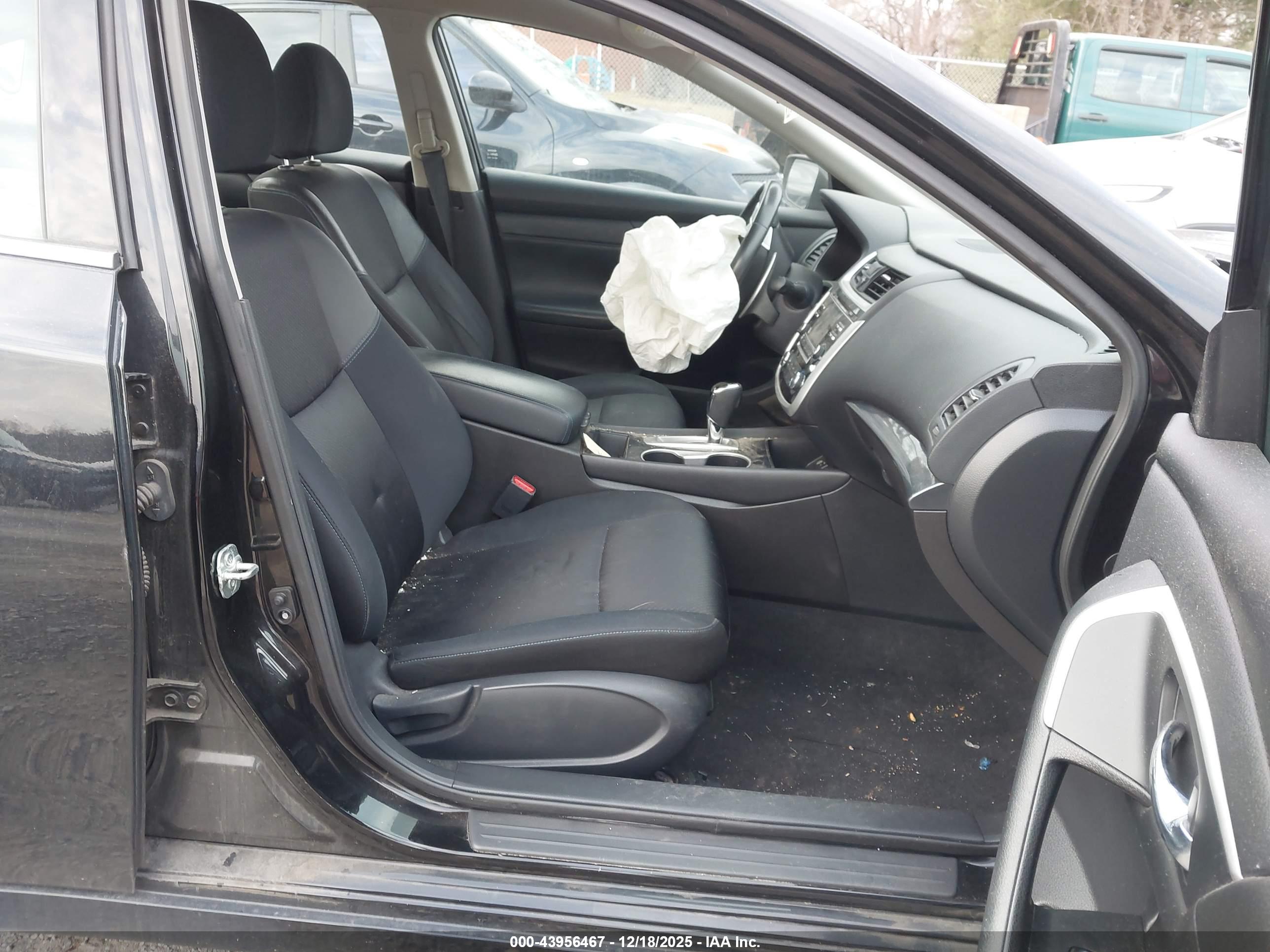 NISSAN ALTIMA image 5