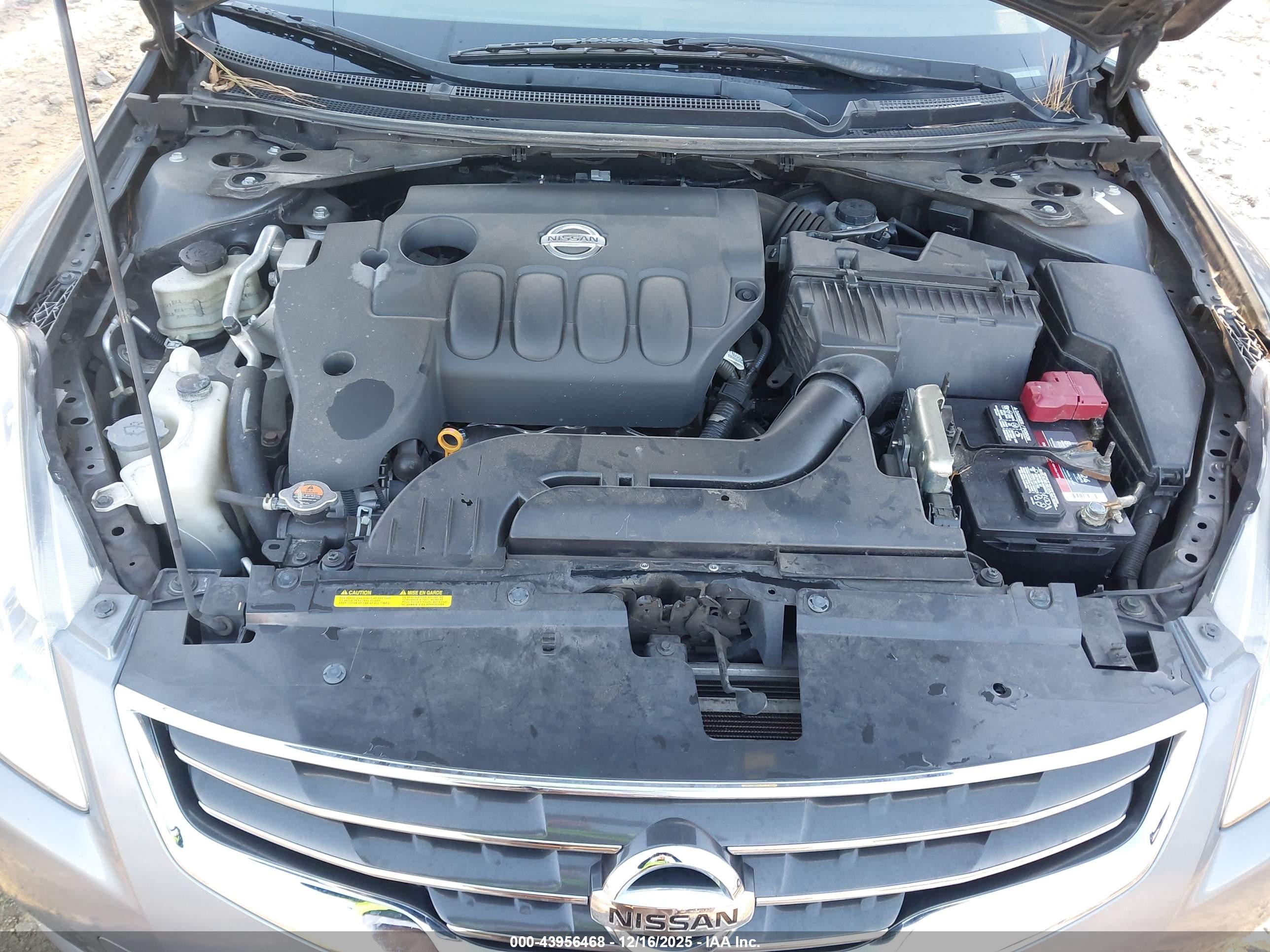 NISSAN ALTIMA image 10
