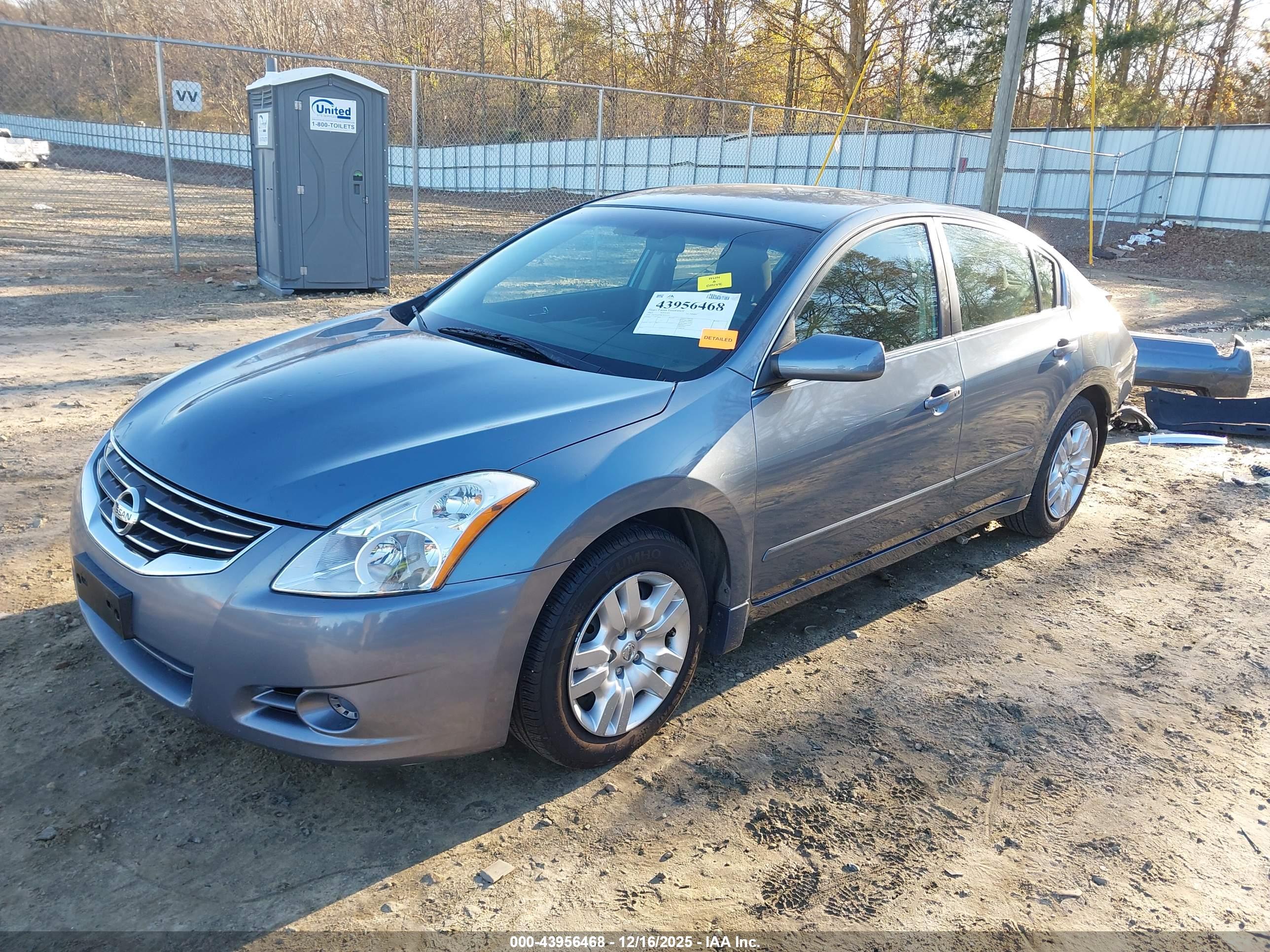 NISSAN ALTIMA image 2
