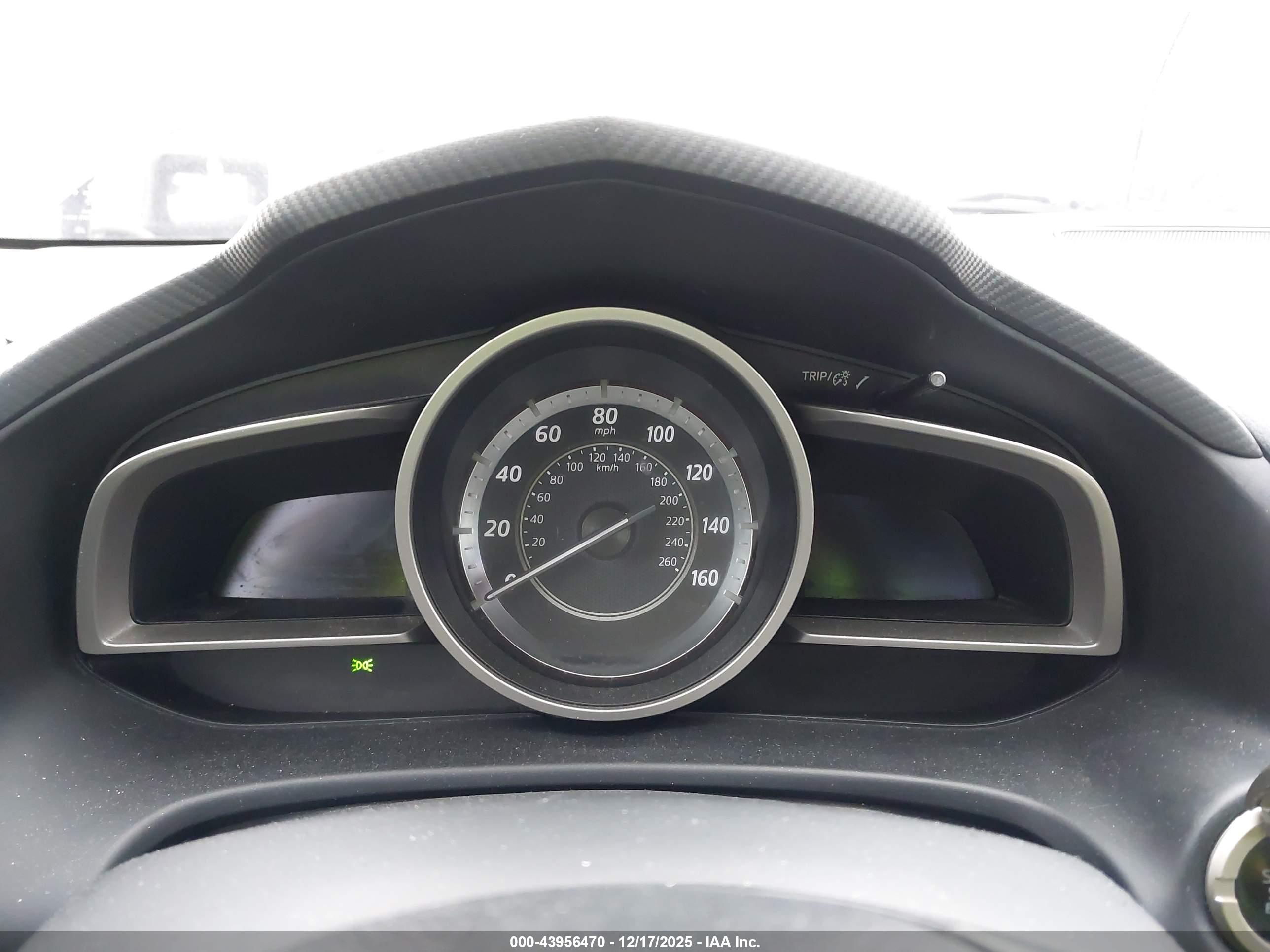 MAZDA MAZDA3 image 7