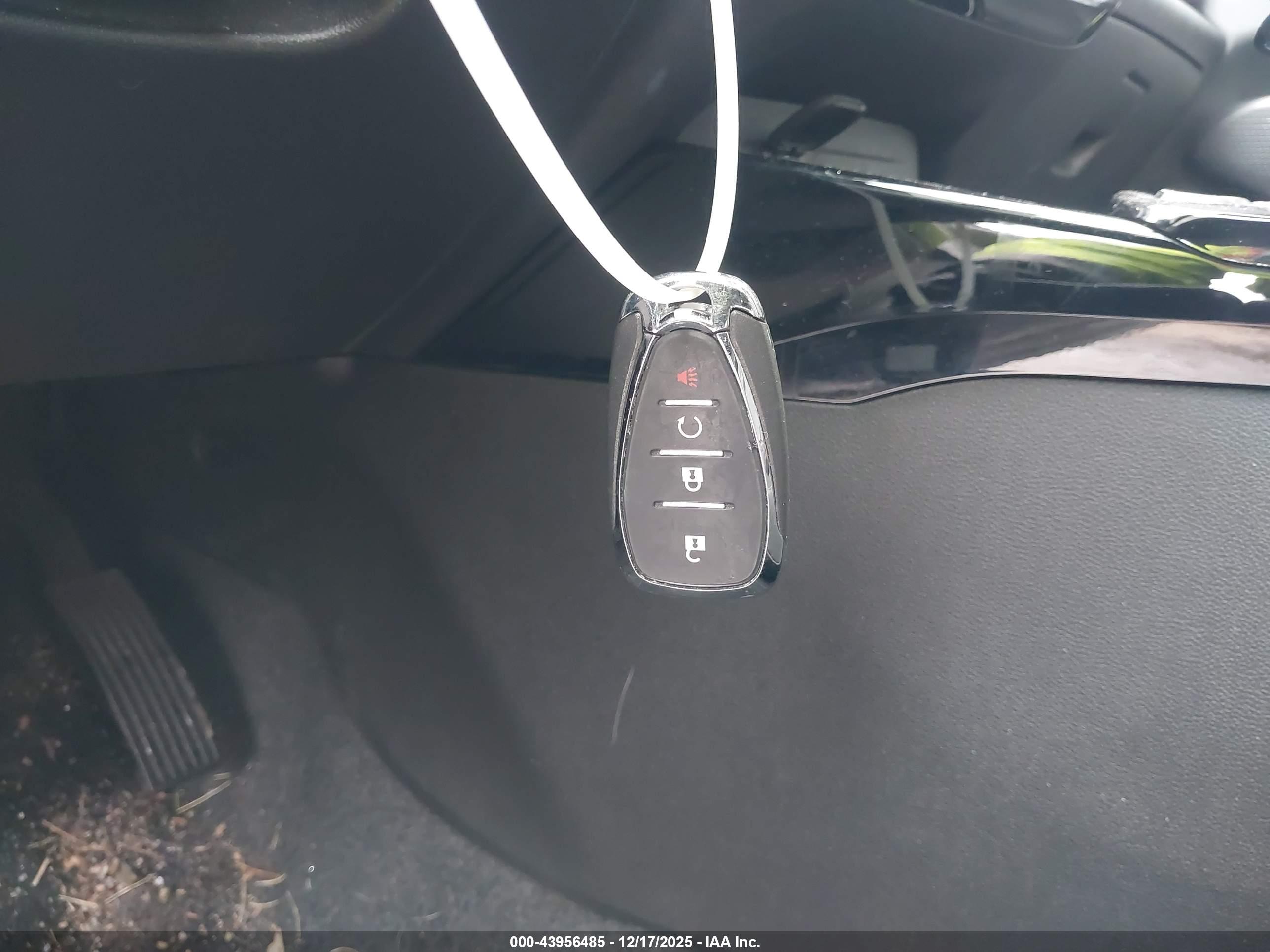 CHEVROLET TRAX image 11