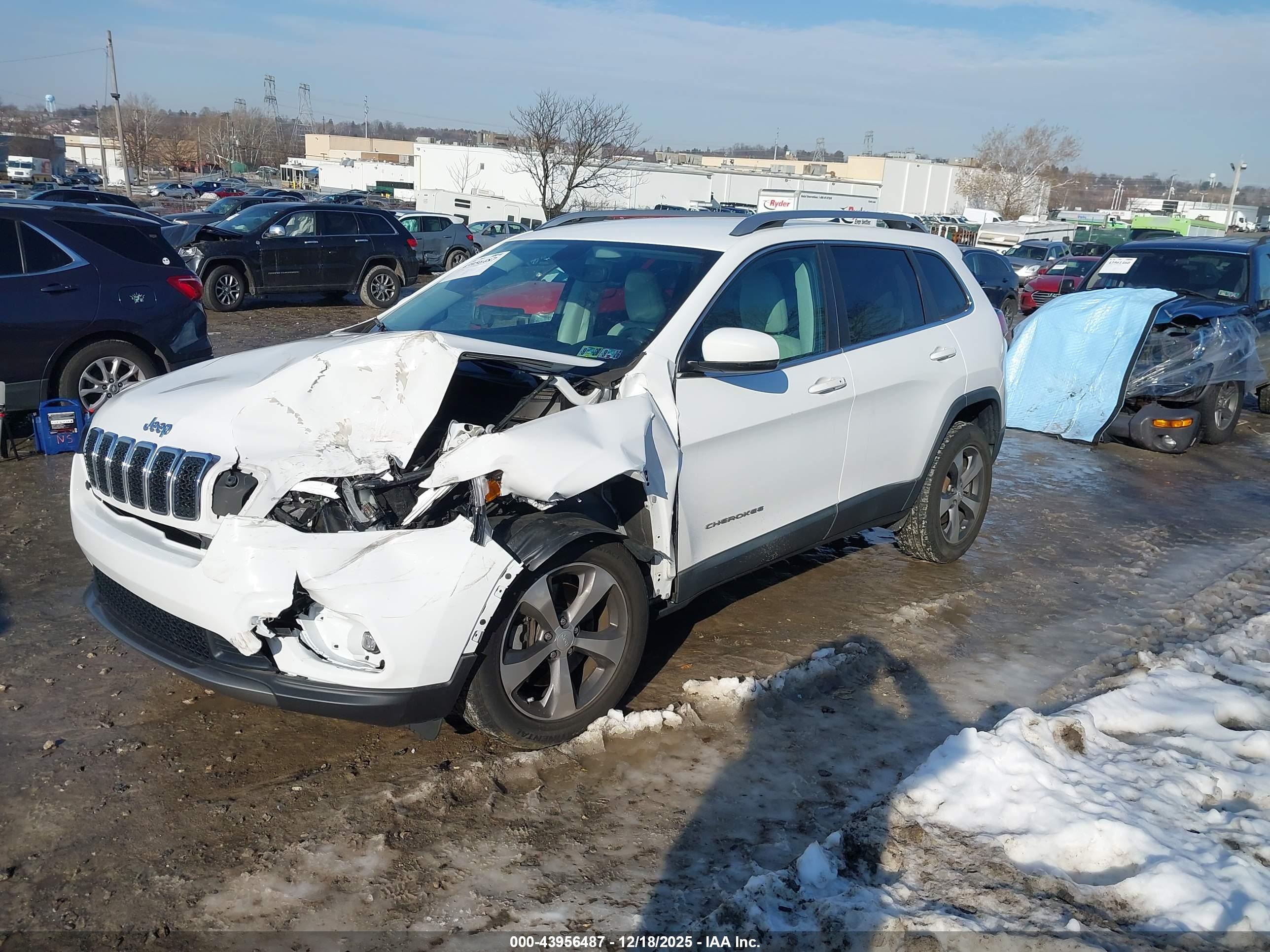 JEEP CHEROKEE image 2