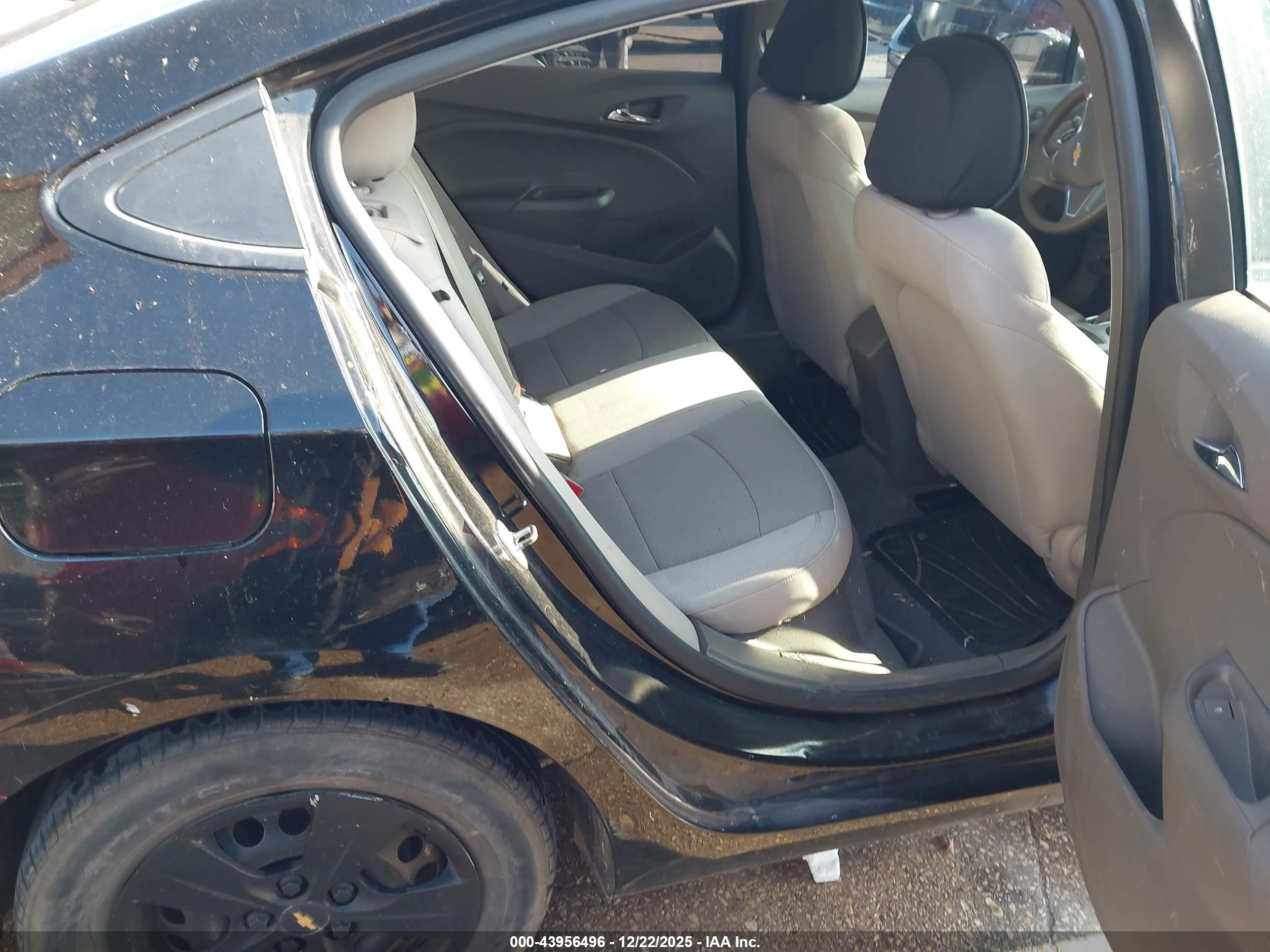 CHEVROLET CRUZE image 8