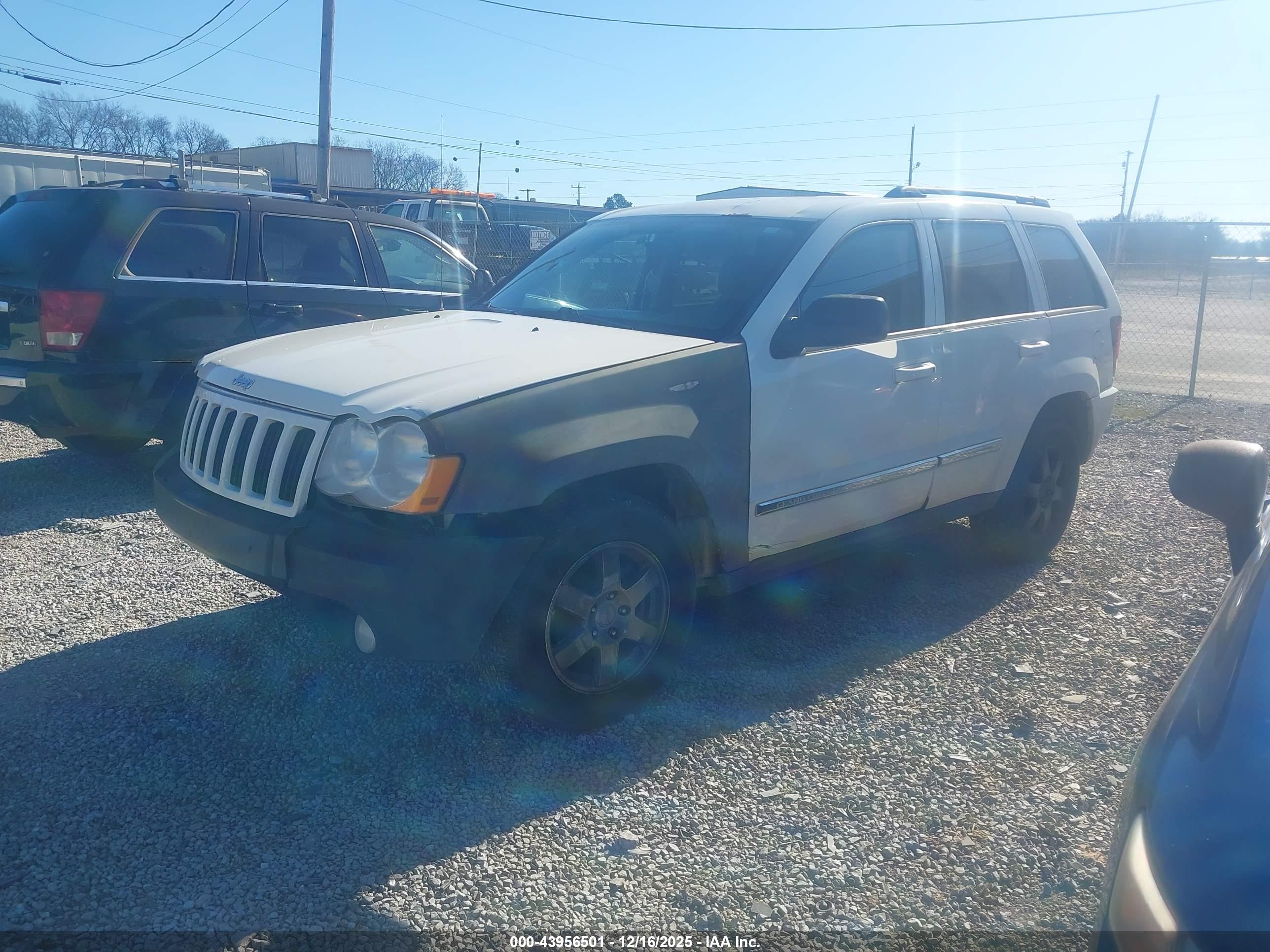 JEEP GRAND image 2