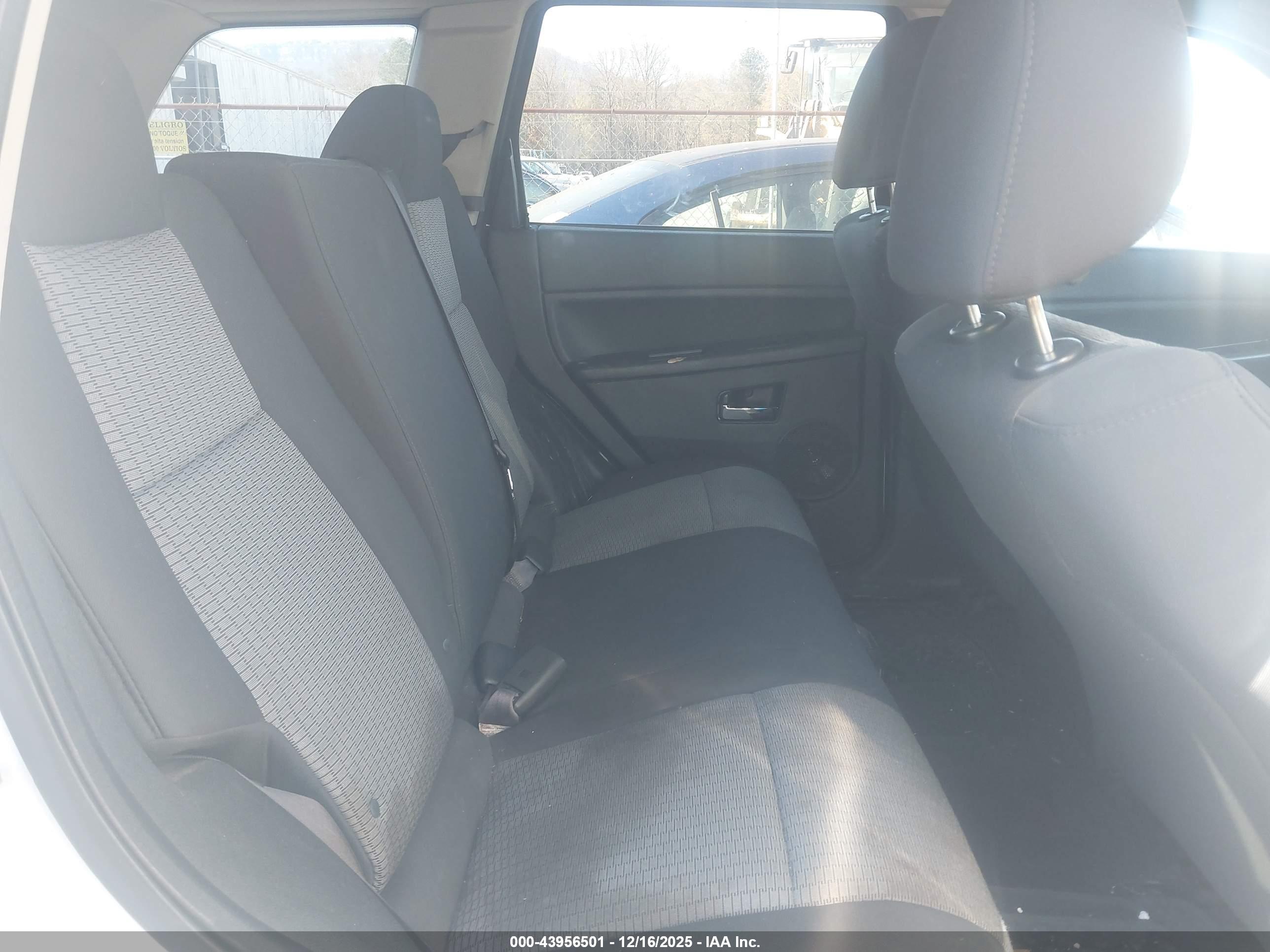 JEEP GRAND image 8