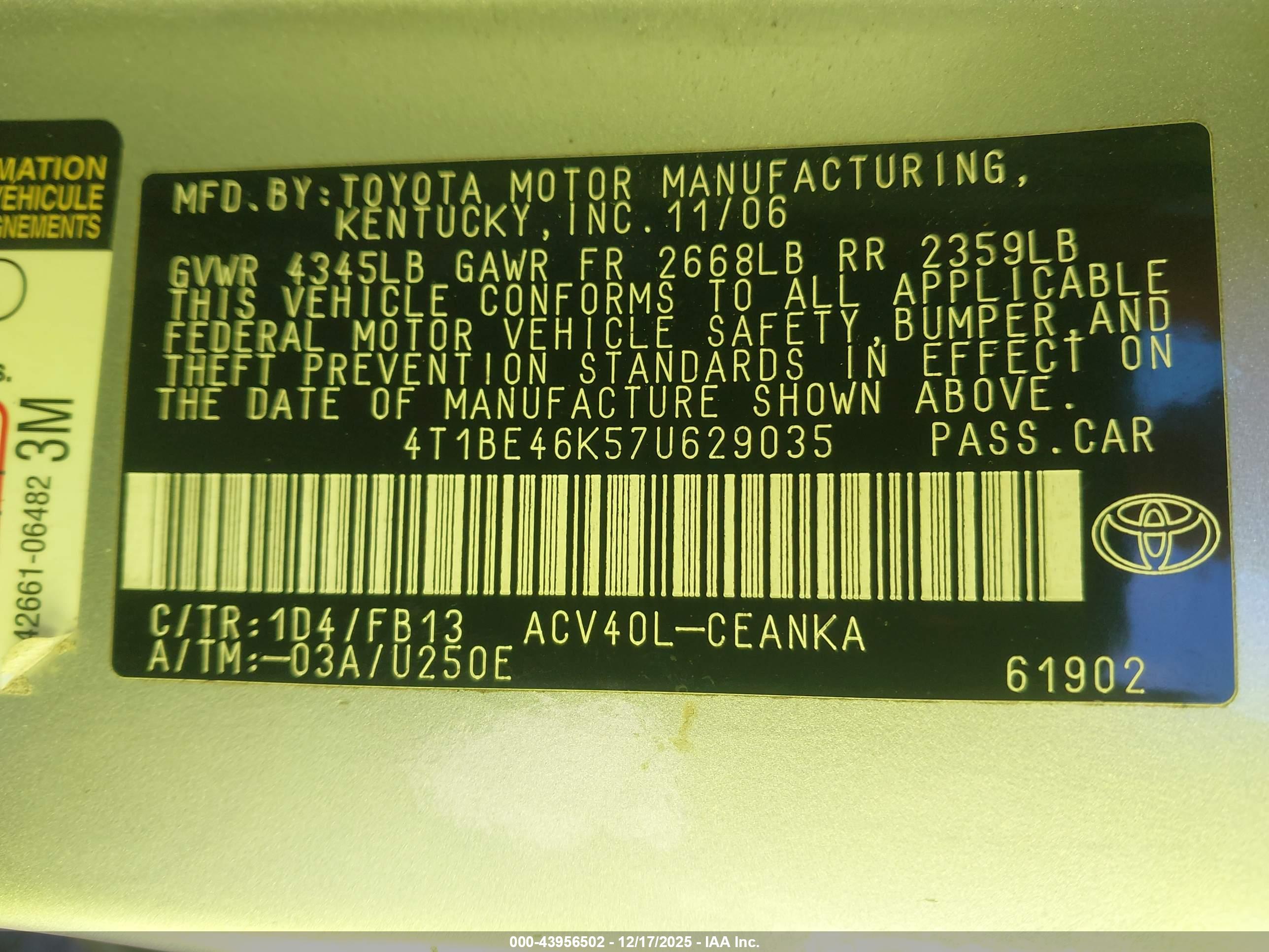 TOYOTA CAMRY image 9