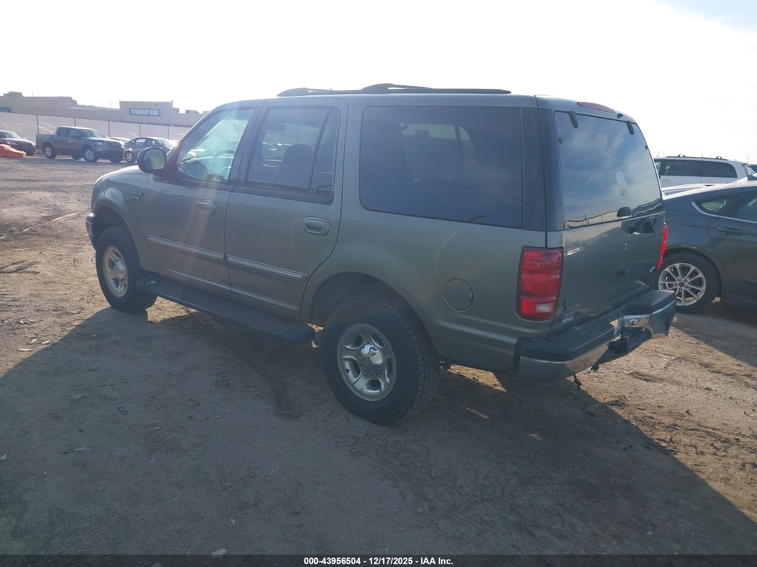 FORD EXPEDITION image 3
