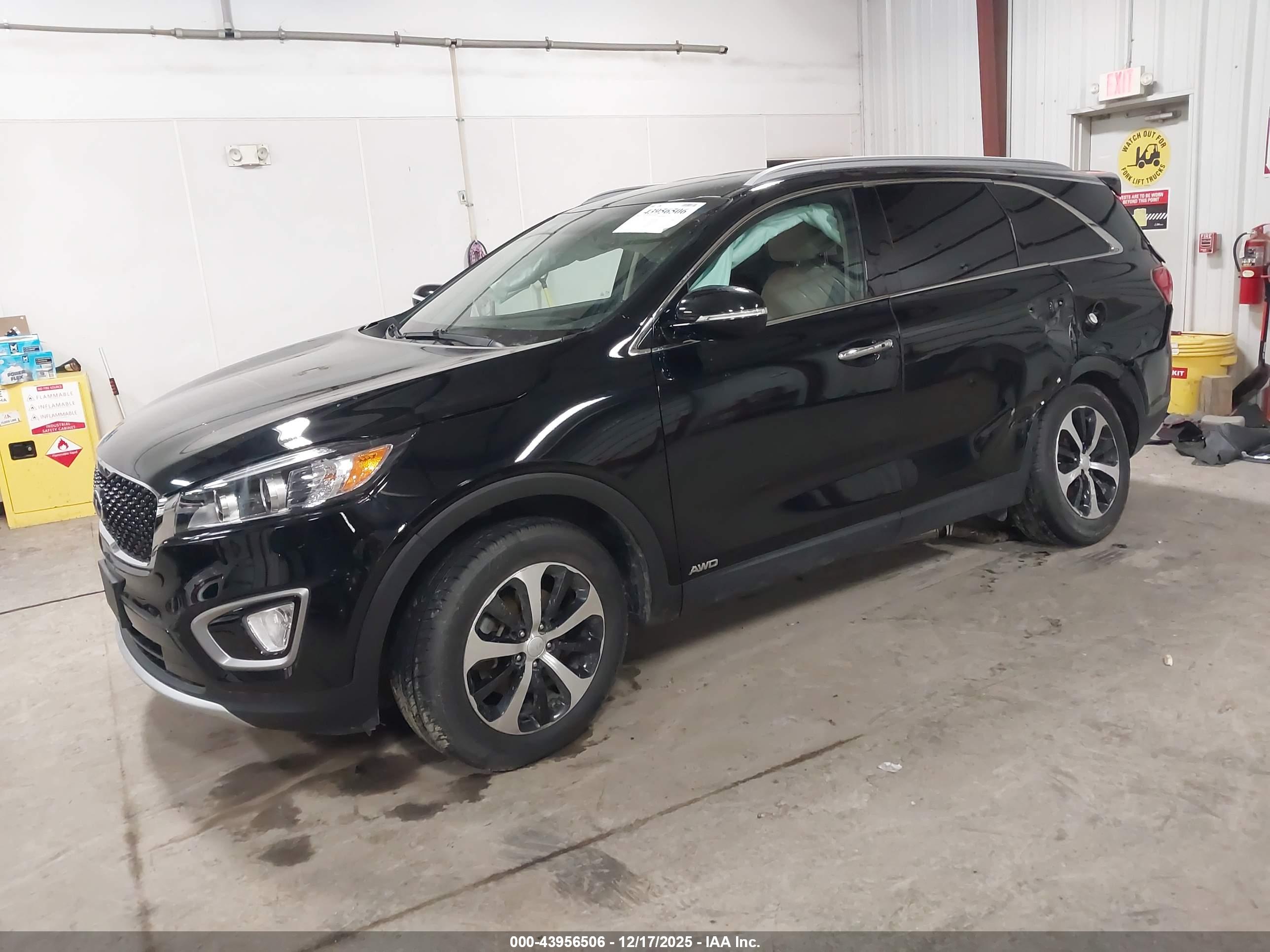 KIA SORENTO image 2