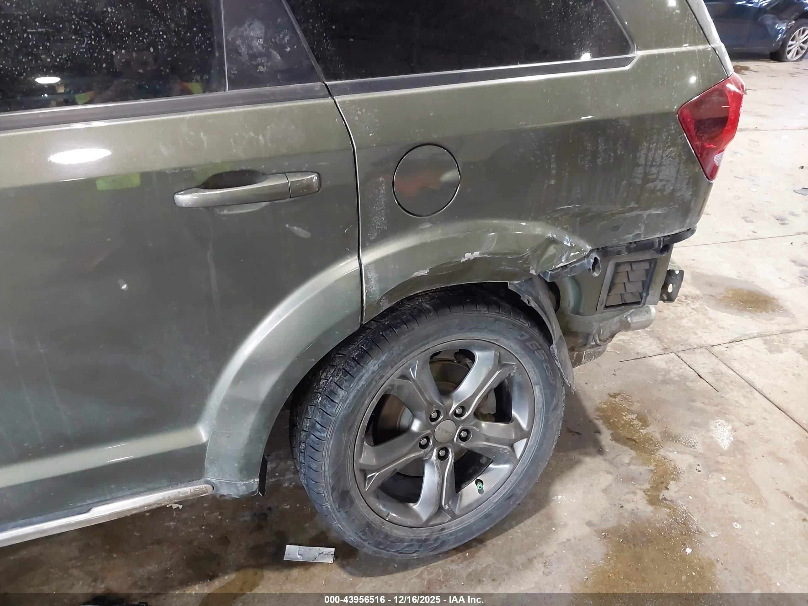 DODGE JOURNEY image 6