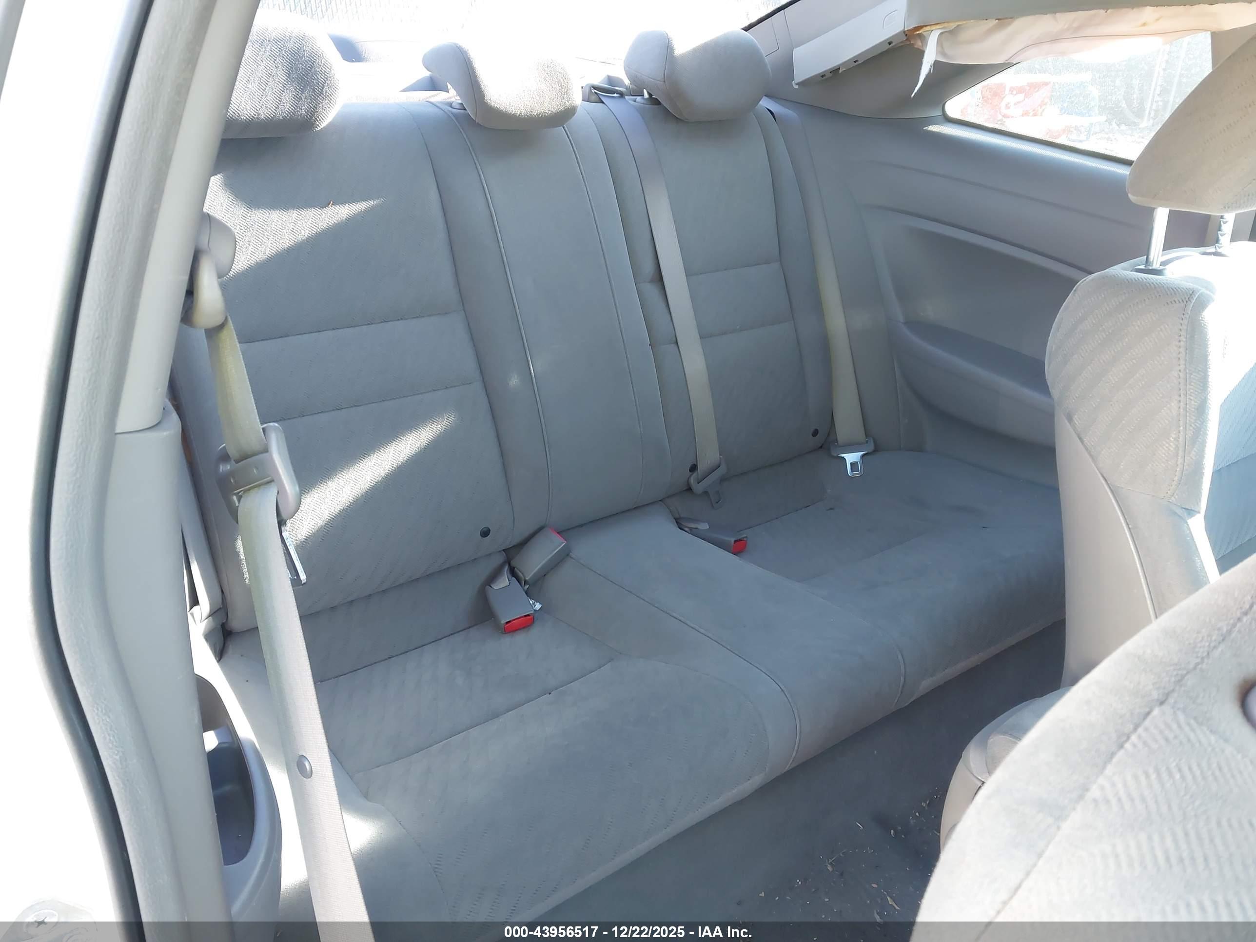 HONDA CIVIC image 8