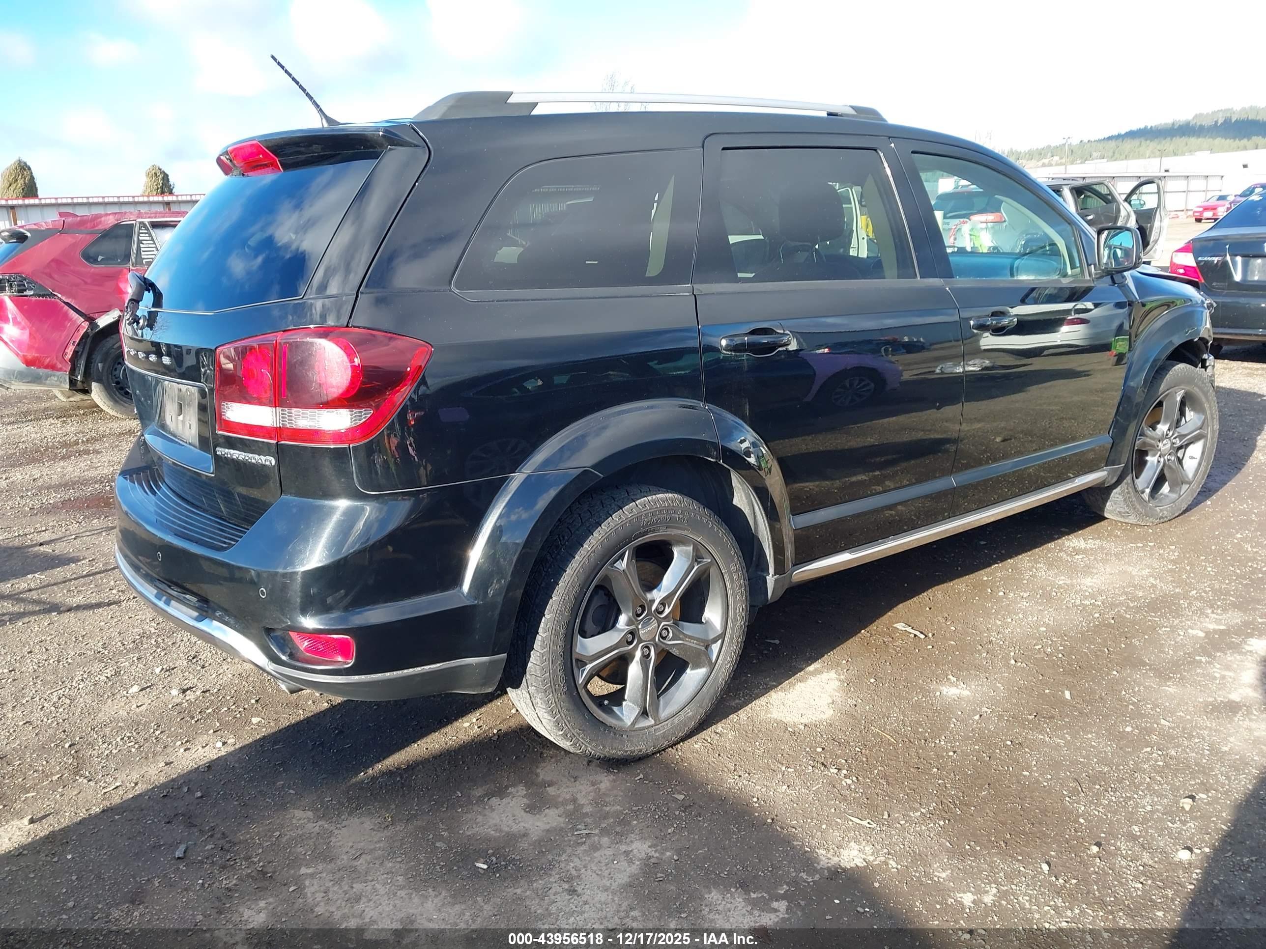 DODGE JOURNEY image 4