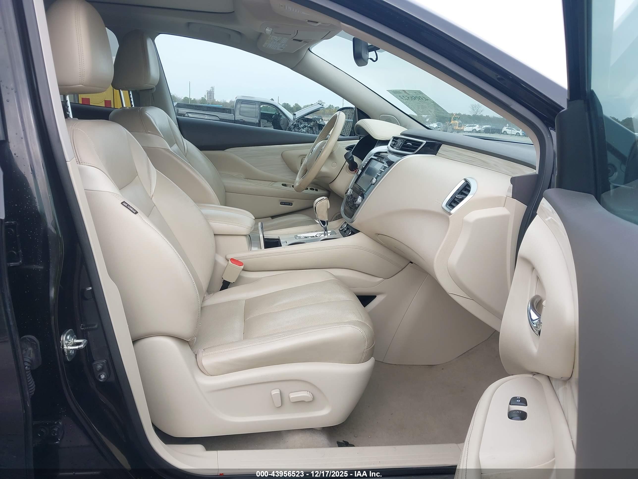 NISSAN MURANO image 5