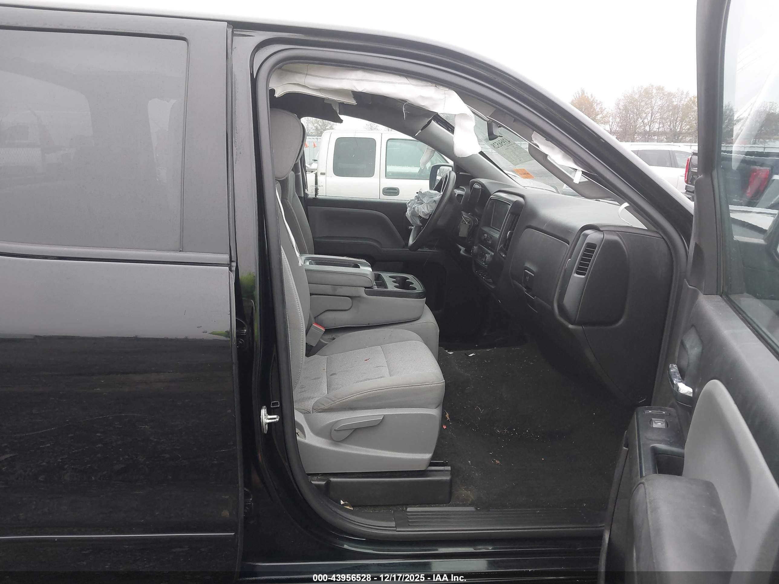 GMC SIERRA image 5