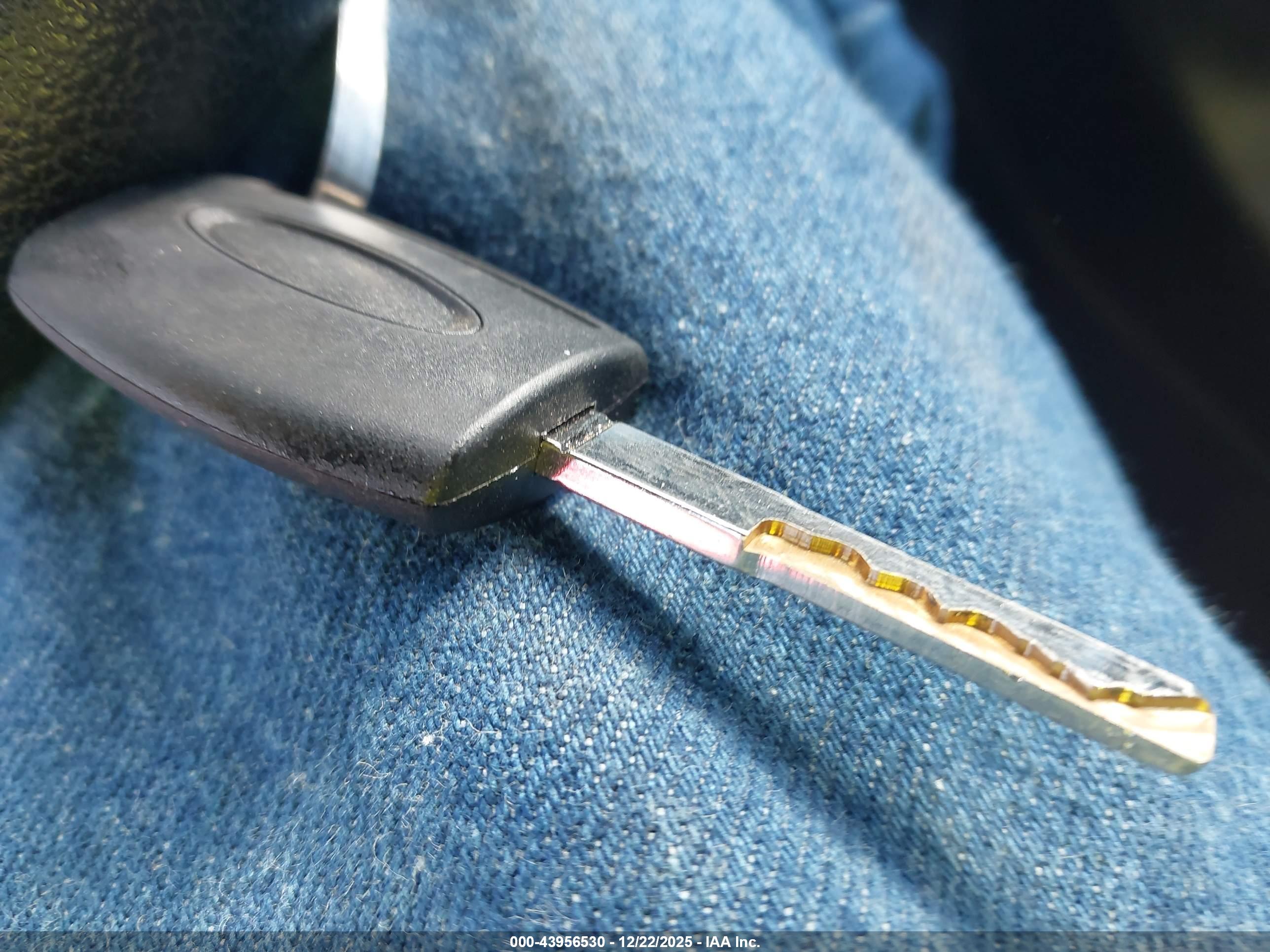 FORD FOCUS image 11