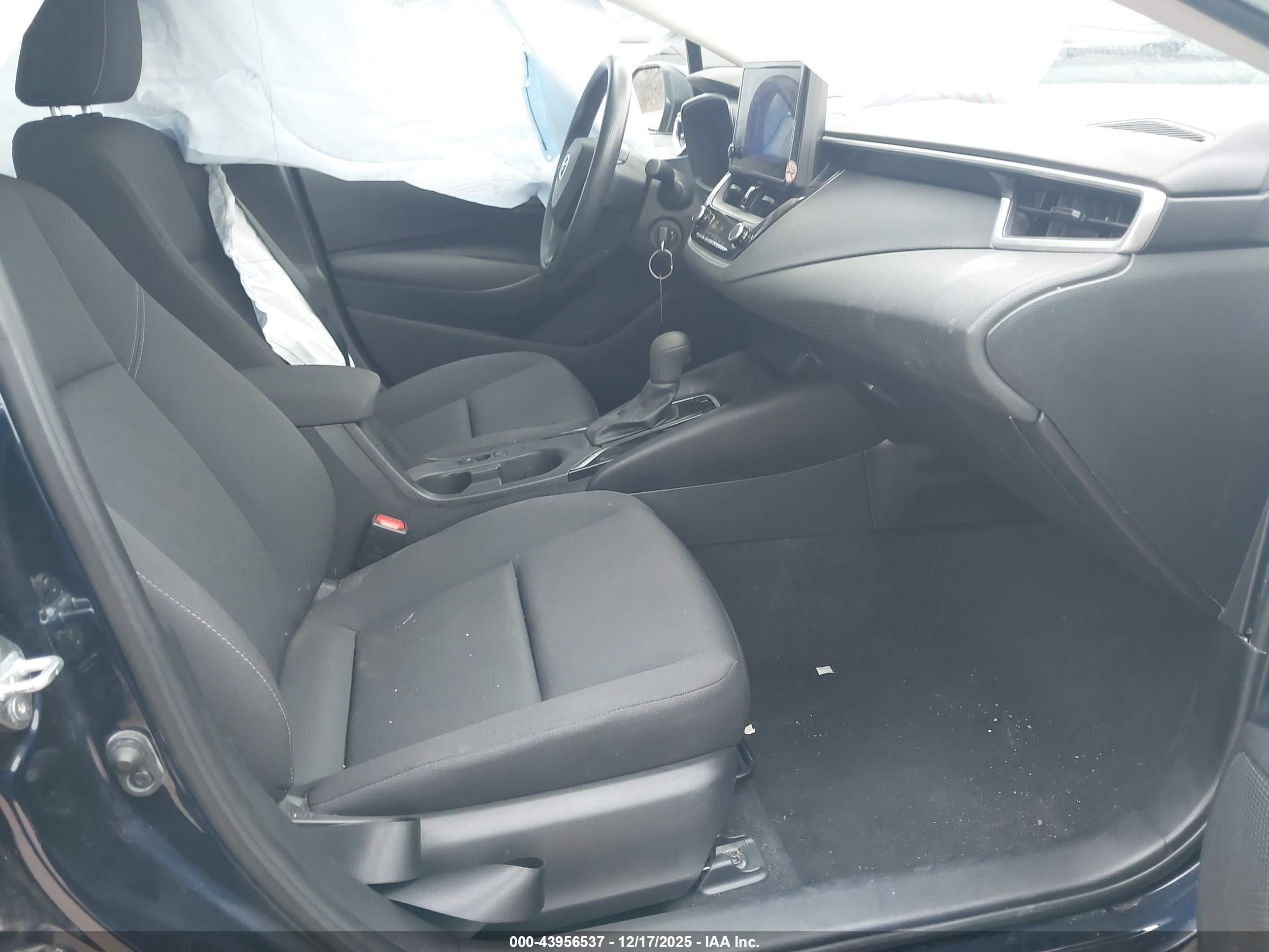TOYOTA COROLLA image 5