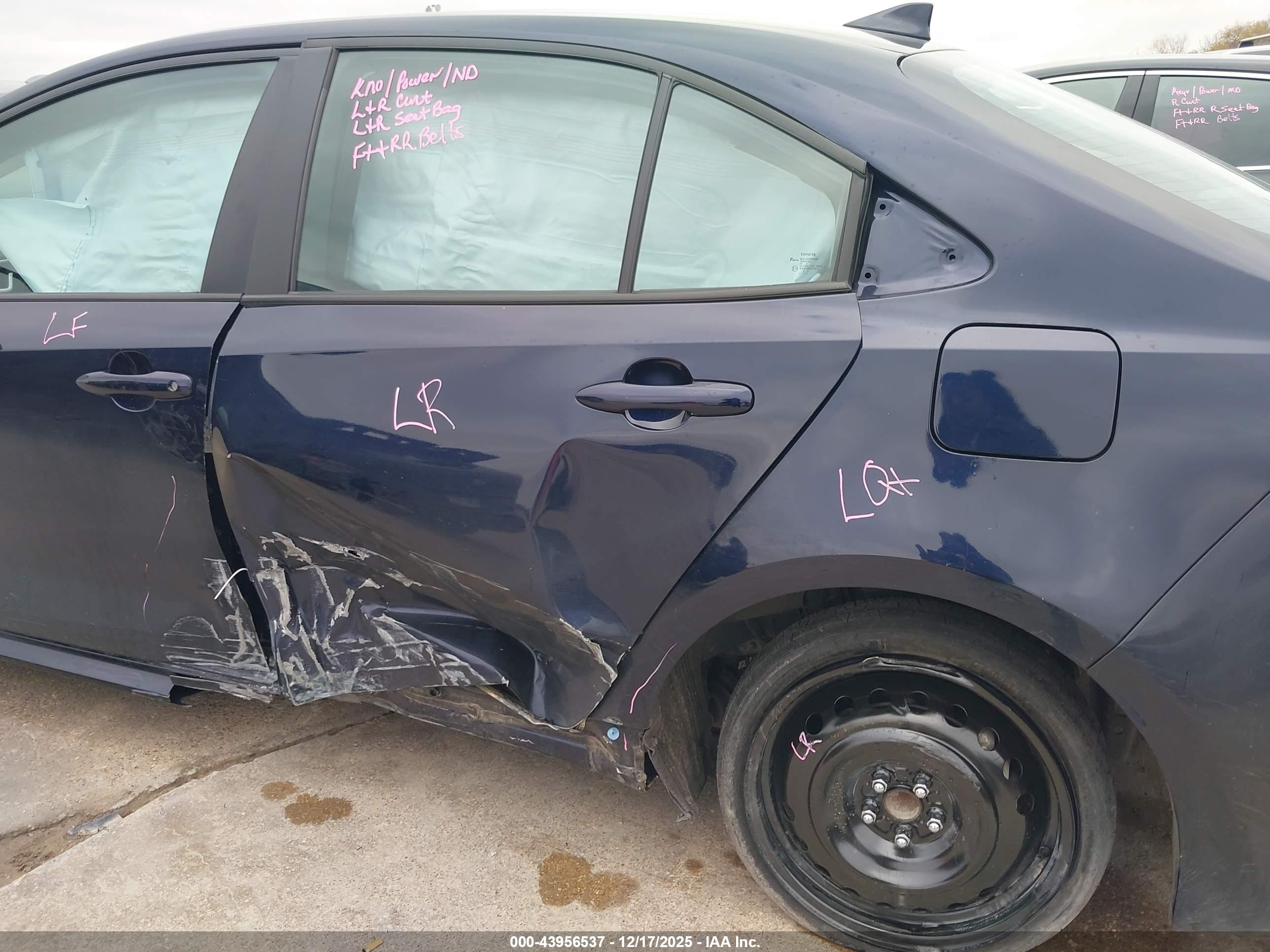 TOYOTA COROLLA image 6