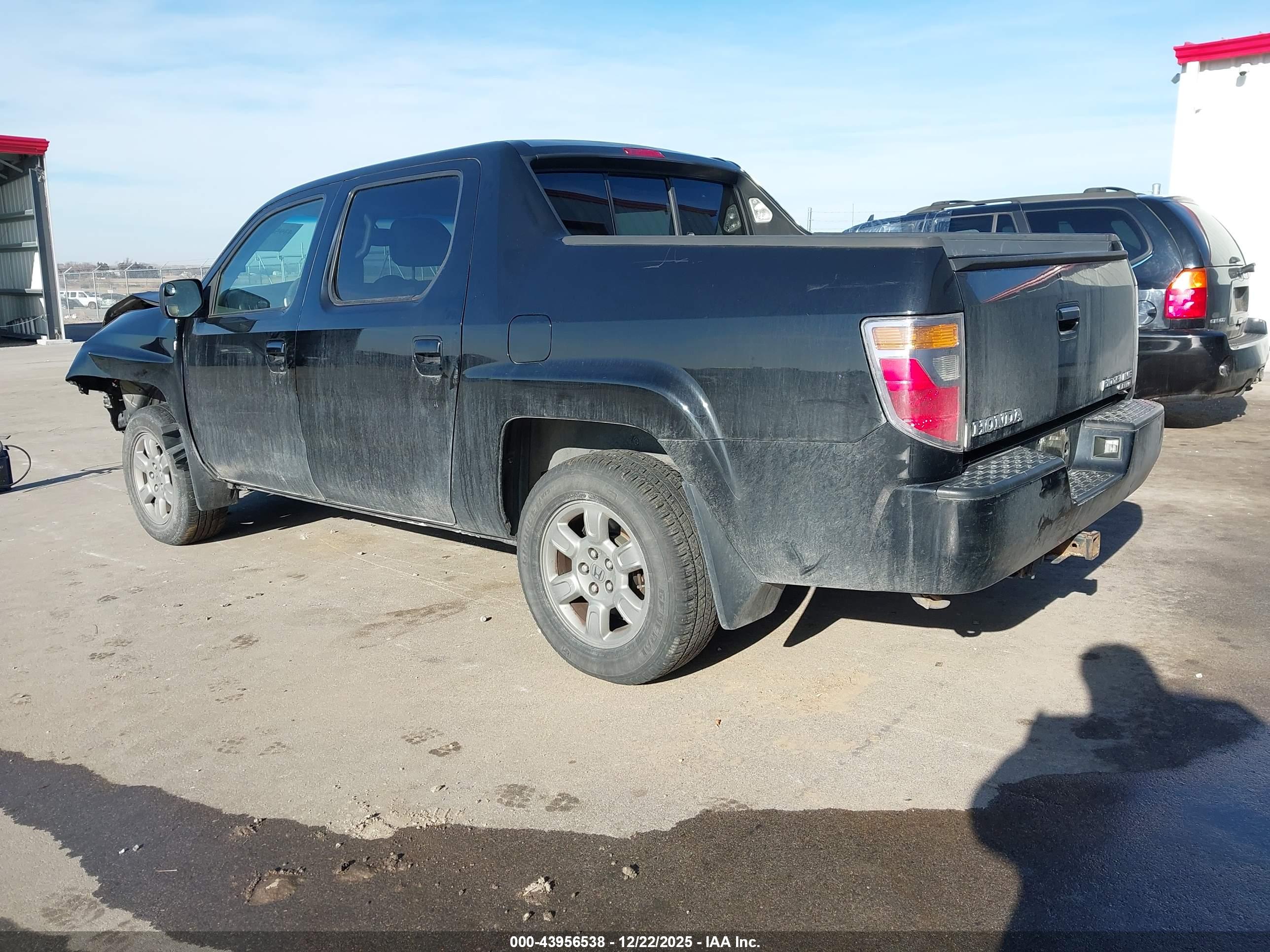 HONDA RIDGELINE image 3