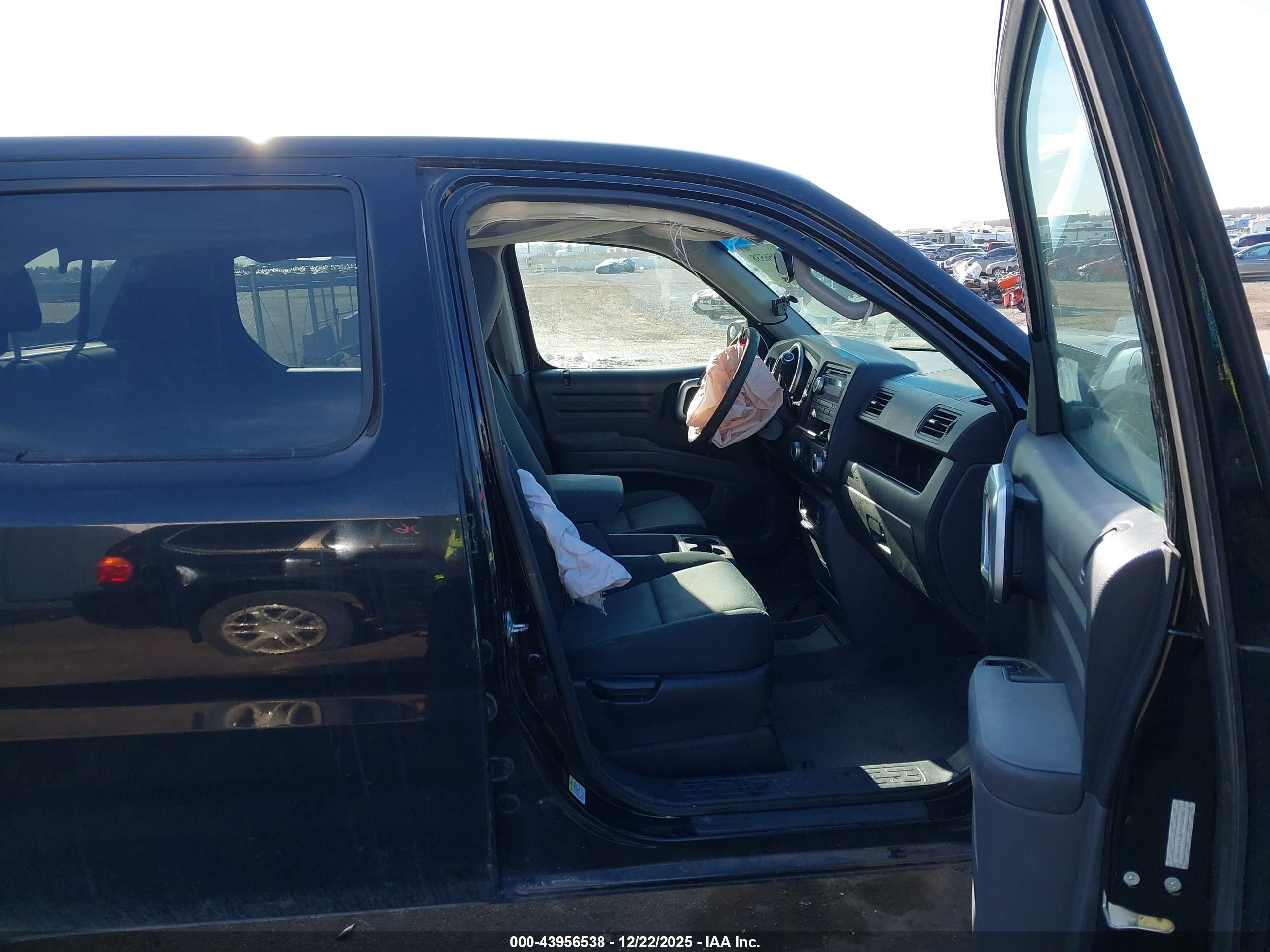HONDA RIDGELINE image 5