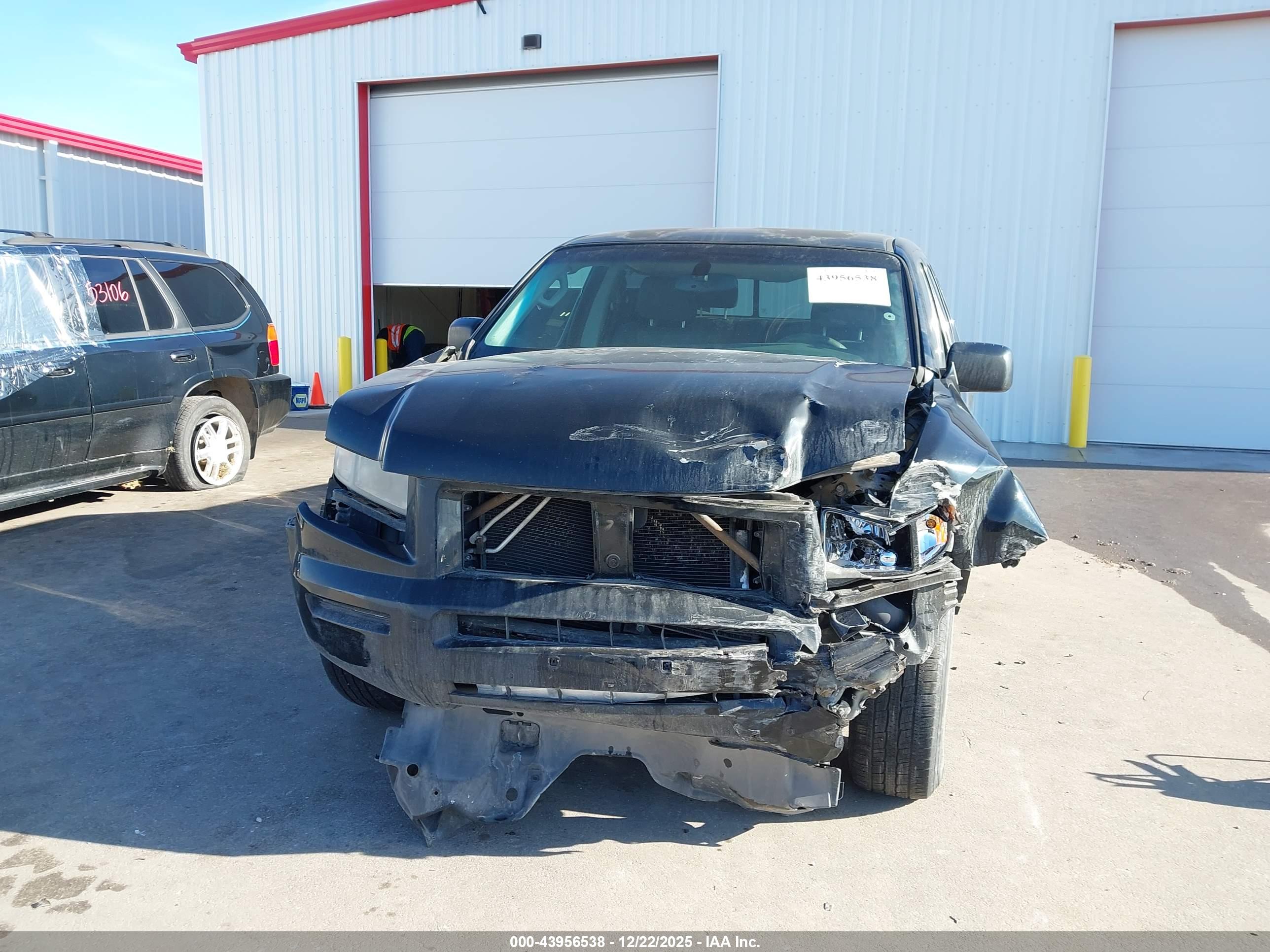 HONDA RIDGELINE image 6