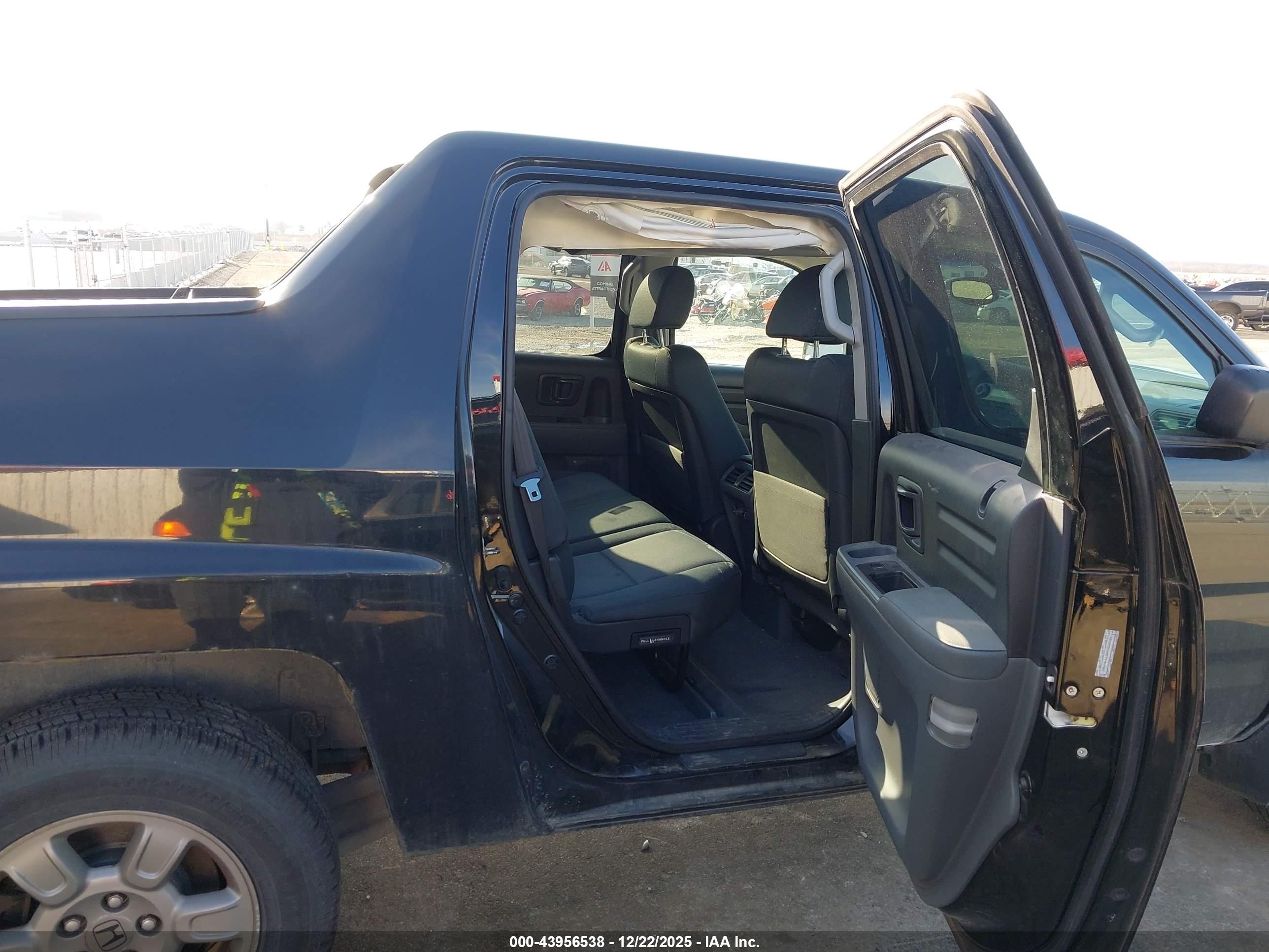 HONDA RIDGELINE image 8