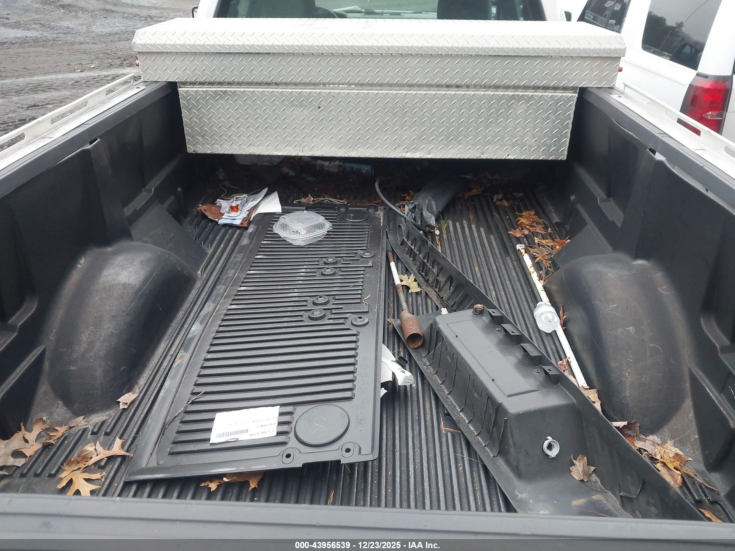 FORD F-150 image 8