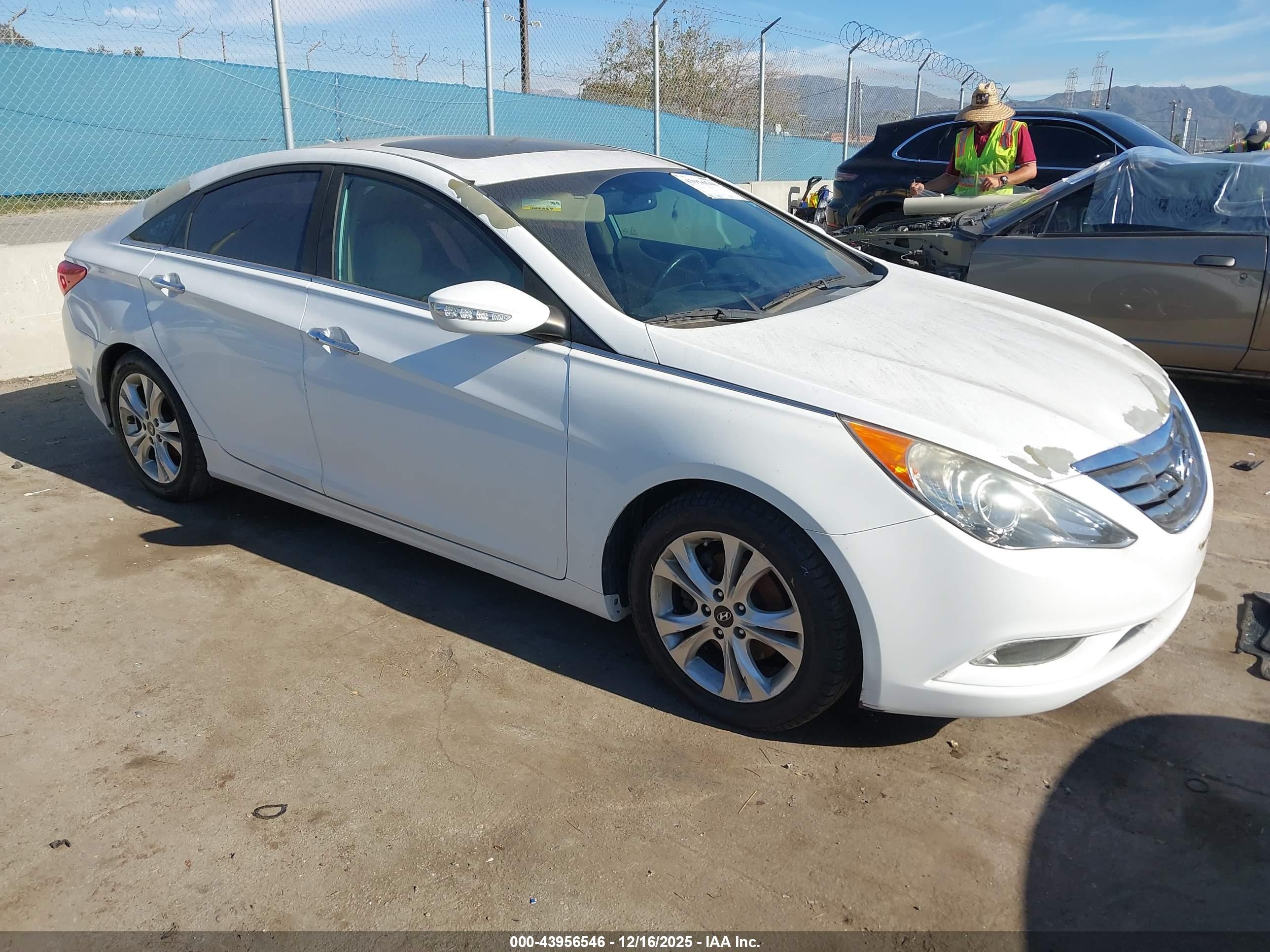HYUNDAI SONATA image 6