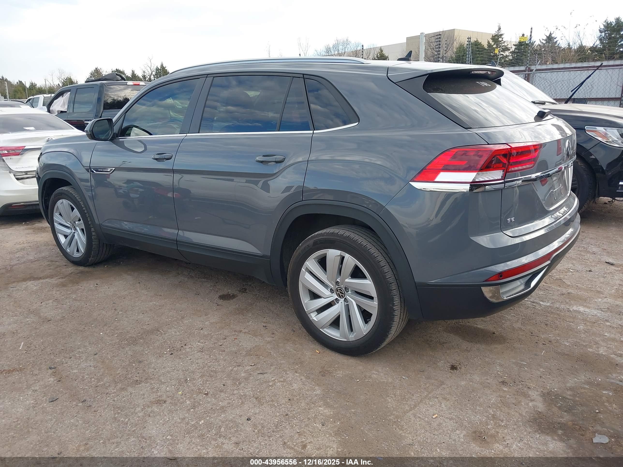 VOLKSWAGEN ATLAS image 3