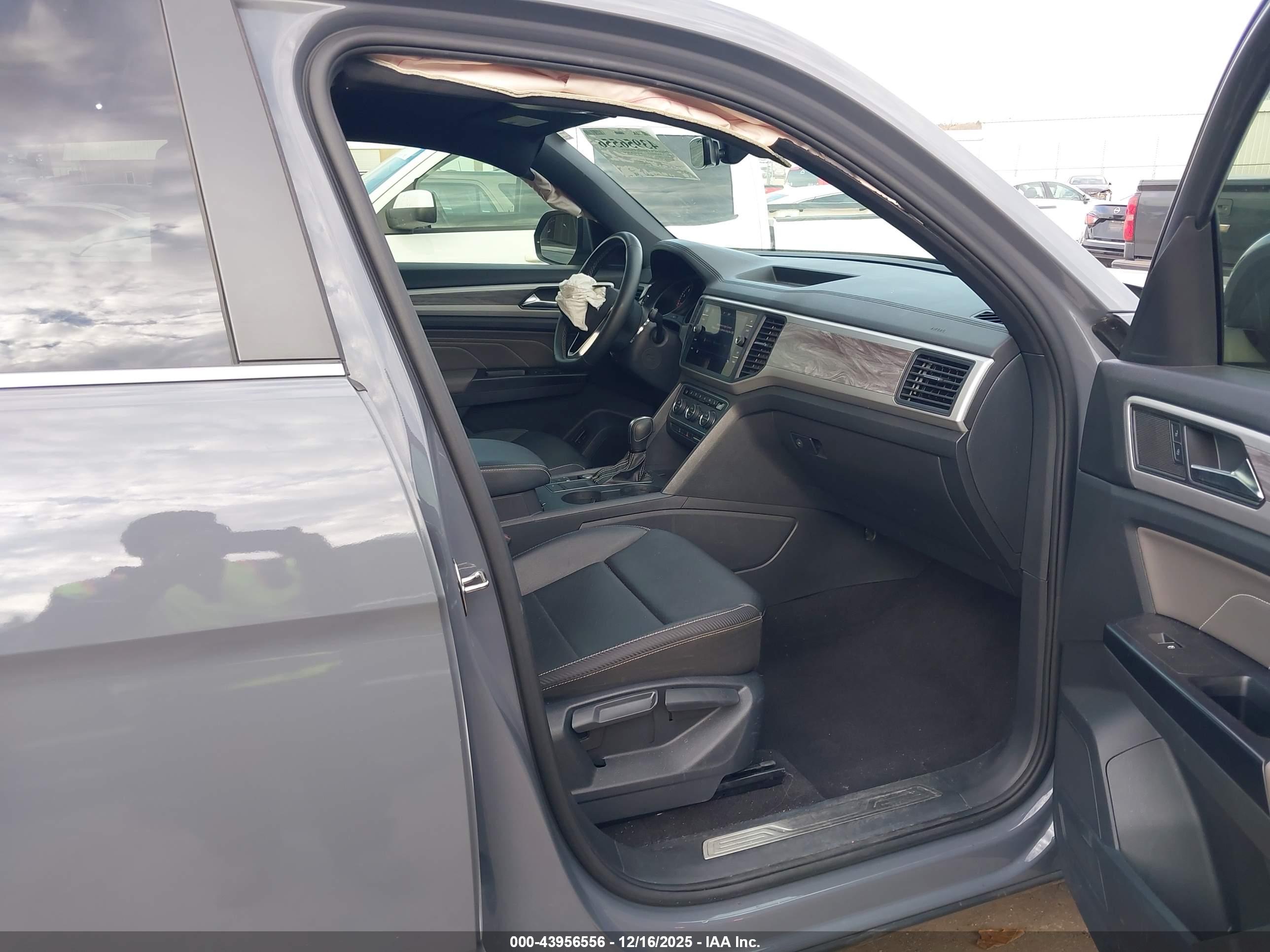 VOLKSWAGEN ATLAS image 5