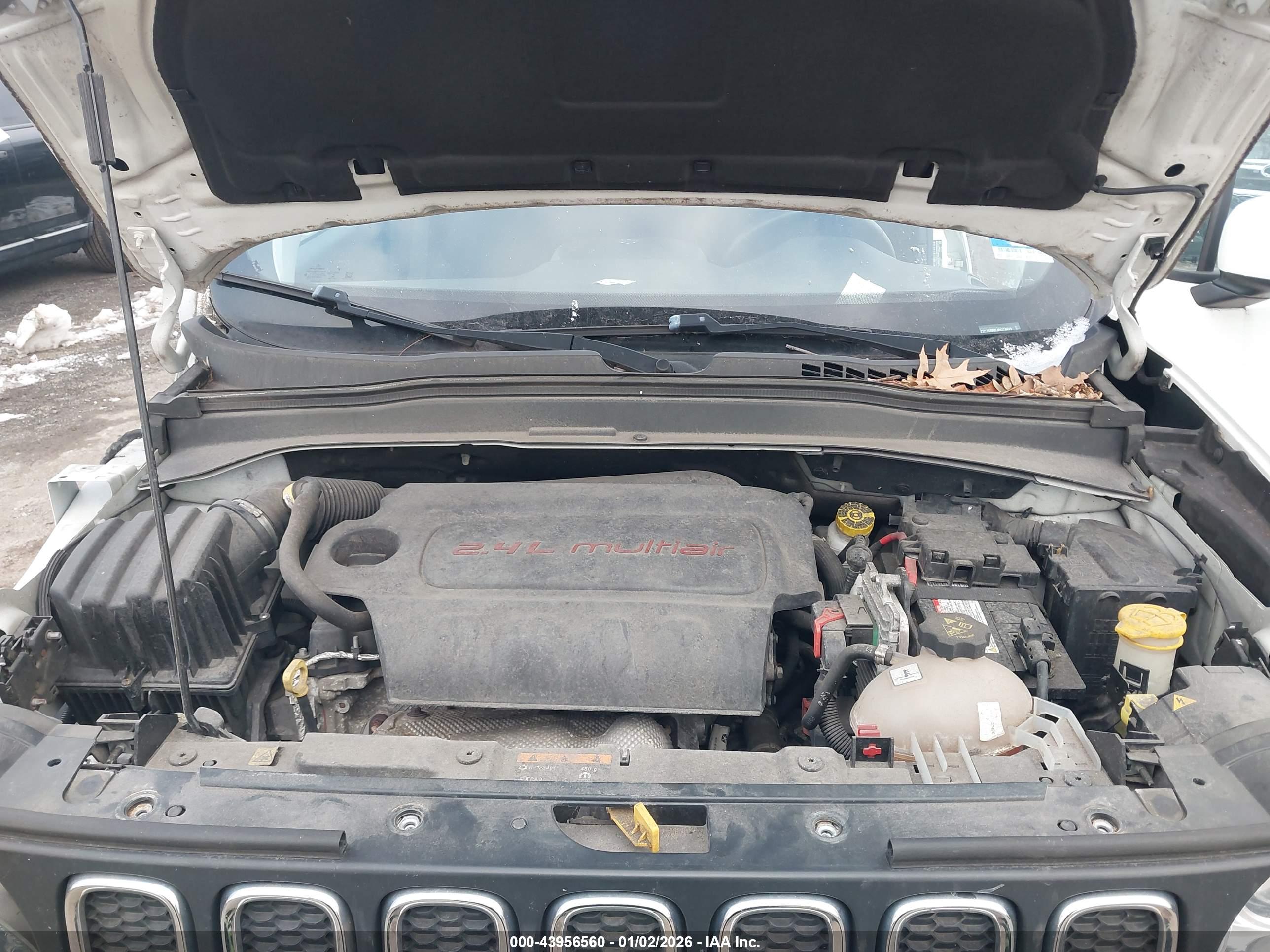 JEEP RENEGADE image 10