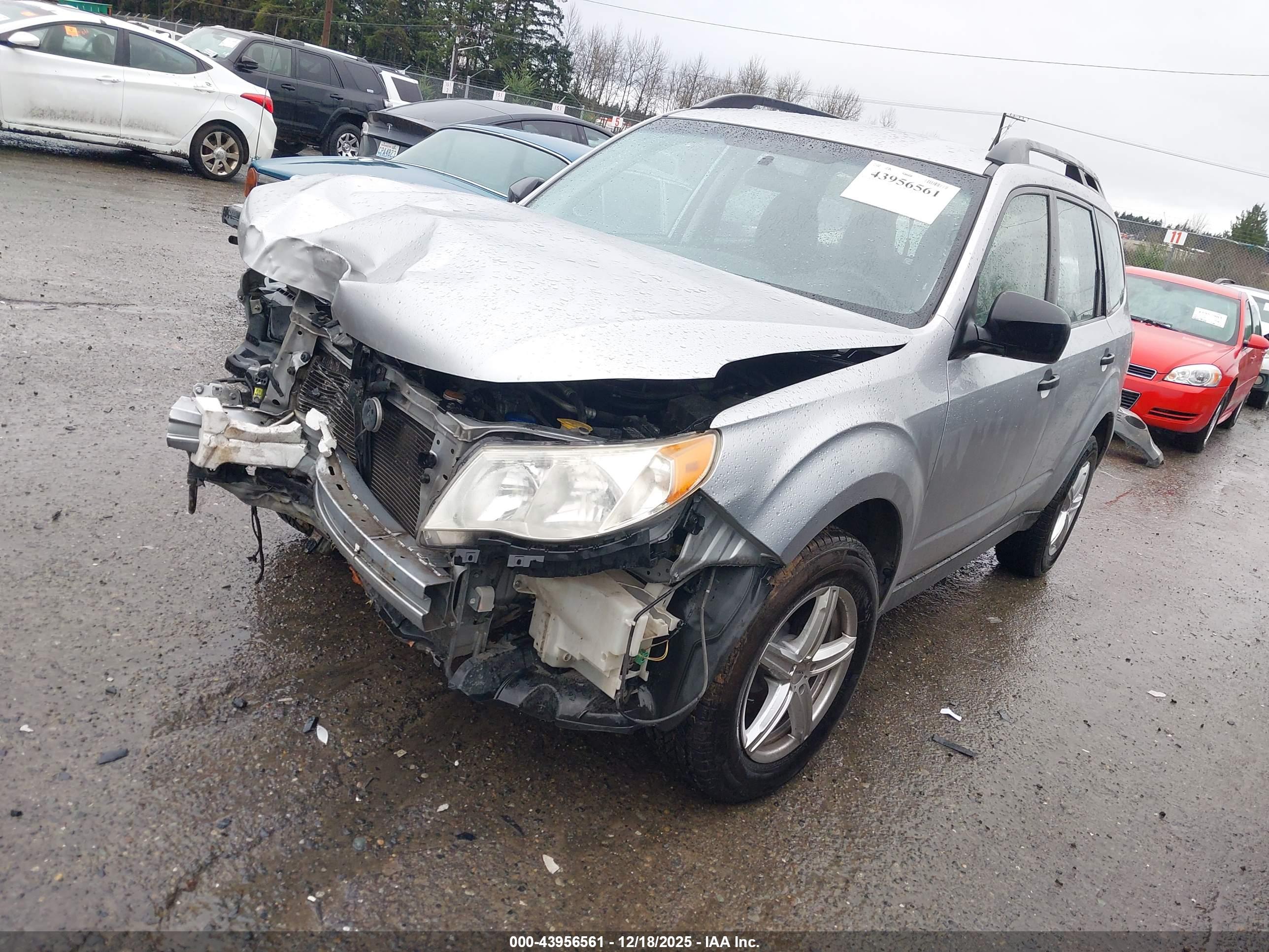 SUBARU FORESTER image 2