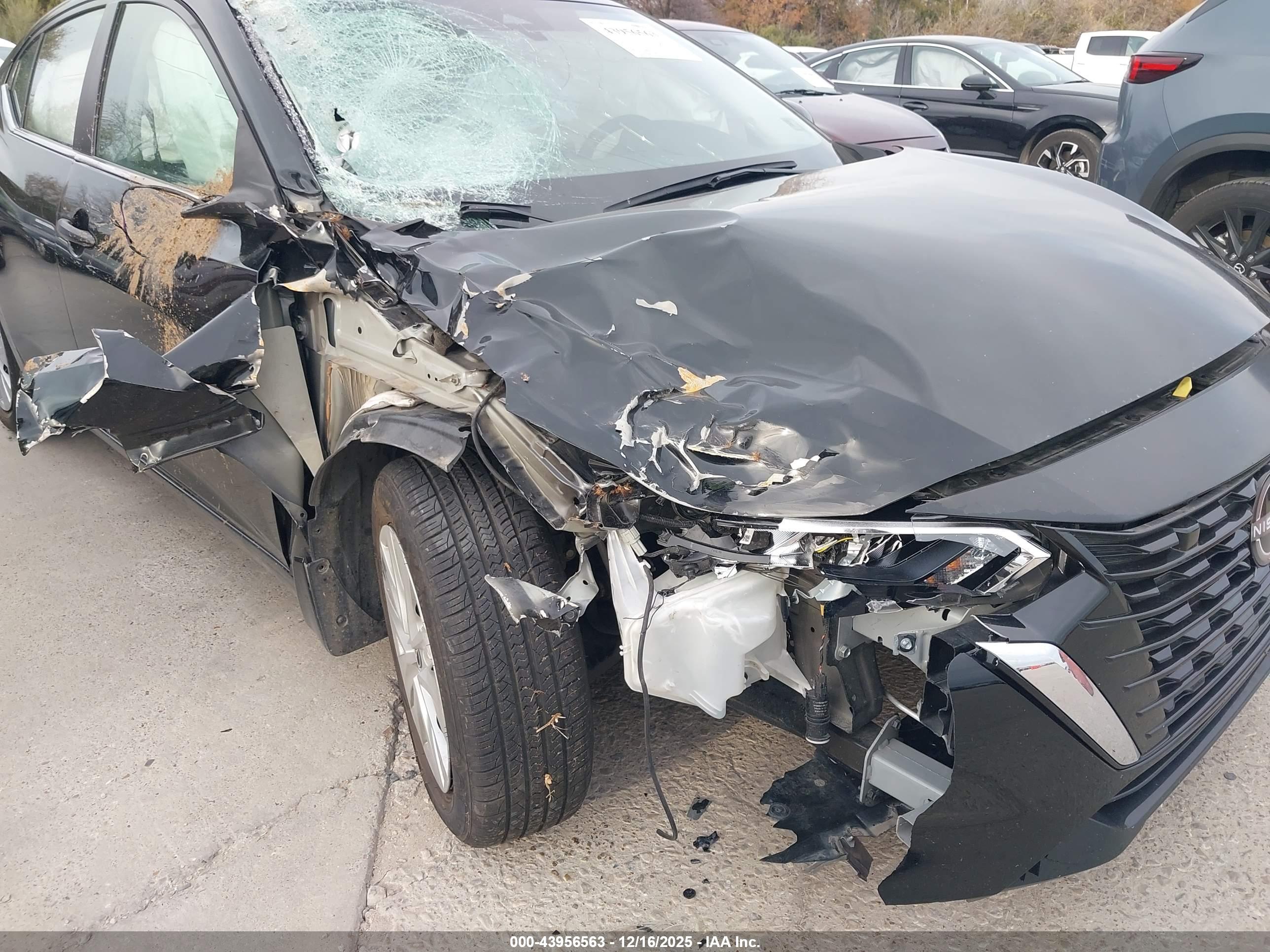 NISSAN SENTRA image 6