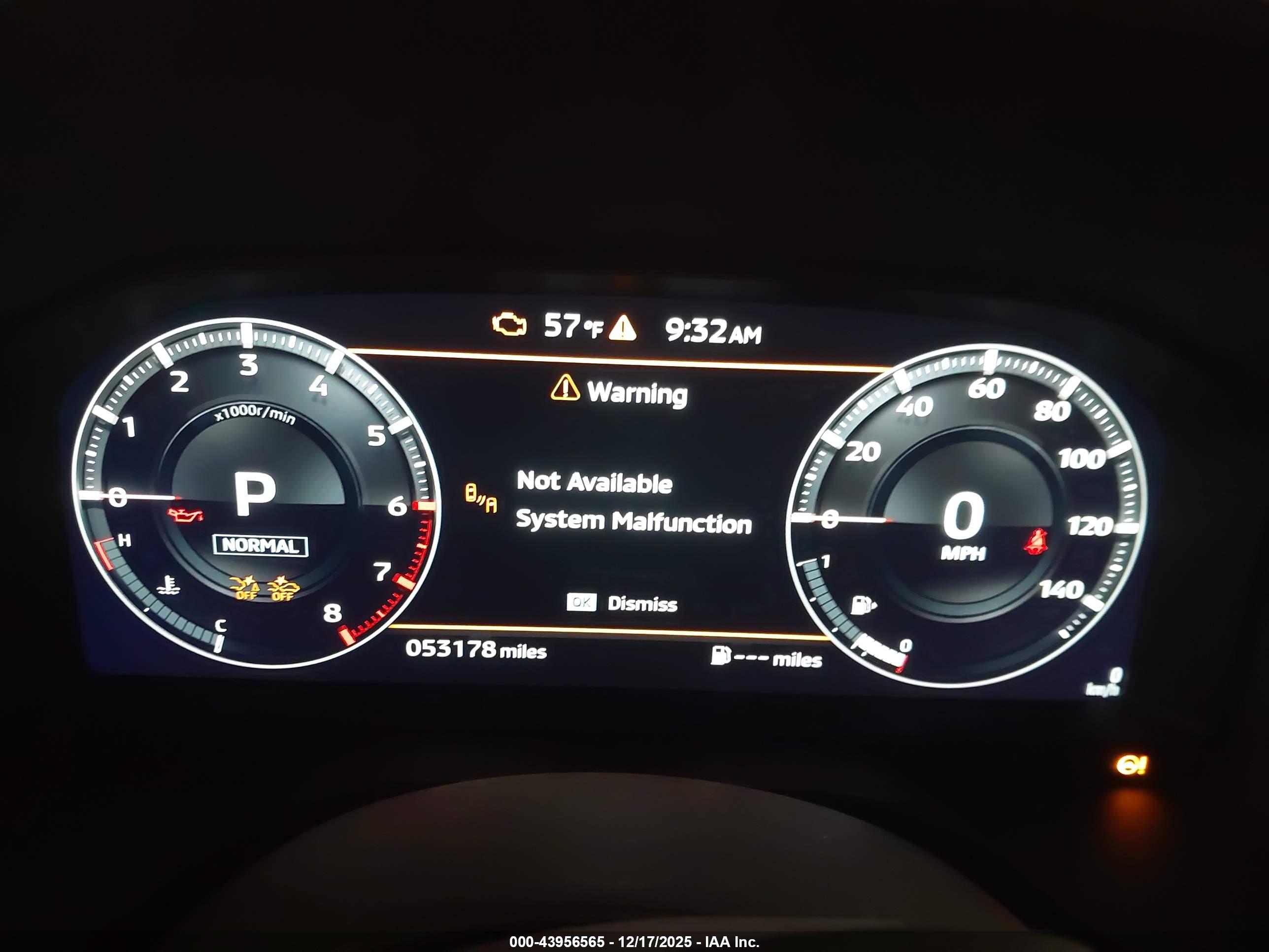 MITSUBISHI OUTLANDER image 7